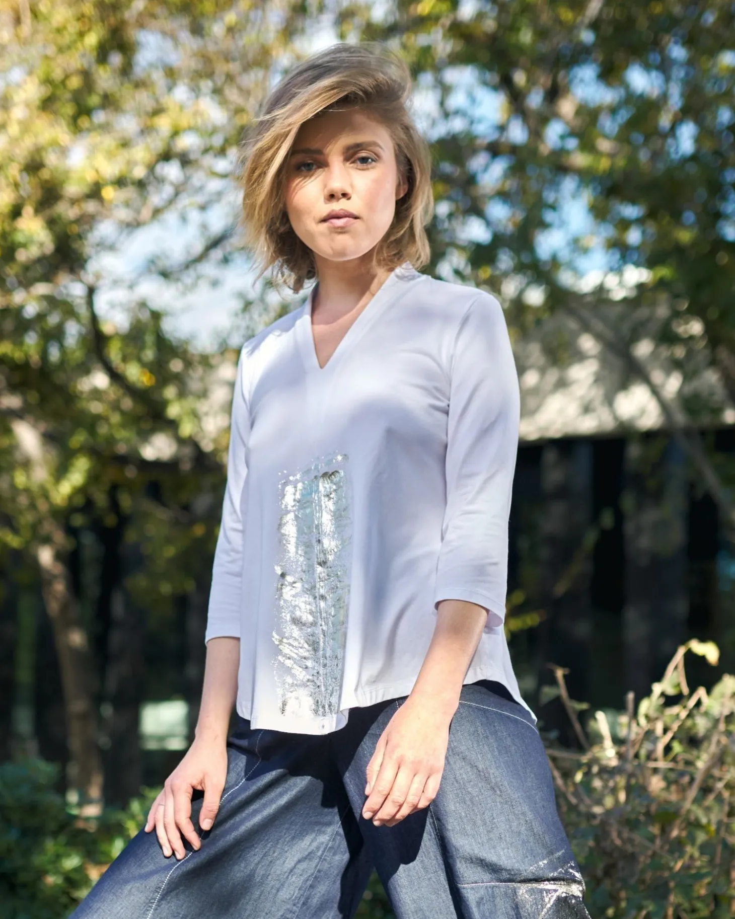 Women Alembika Anchorage V-Neck Top, White