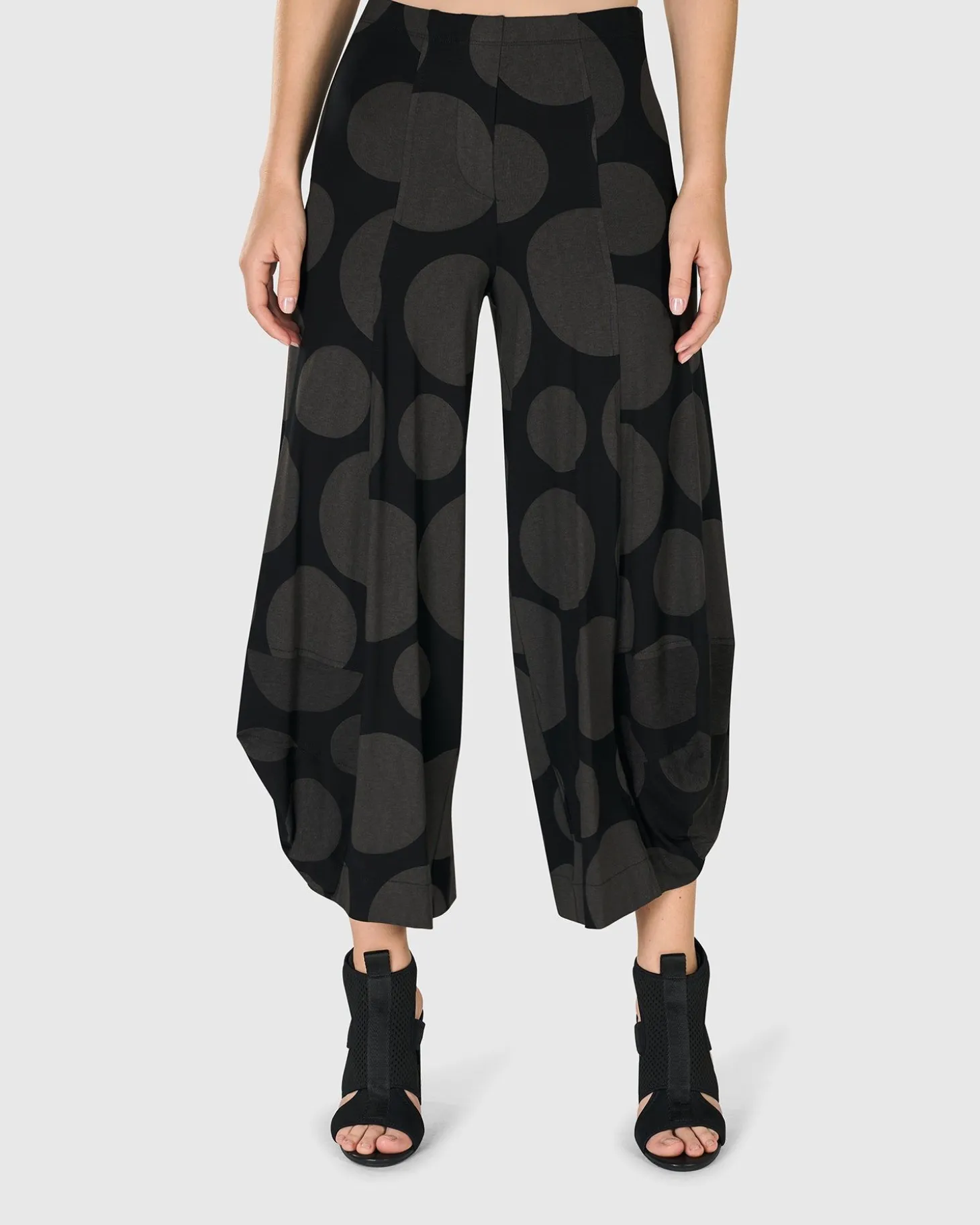 Women Alembika Andes Punto Pants, Brown