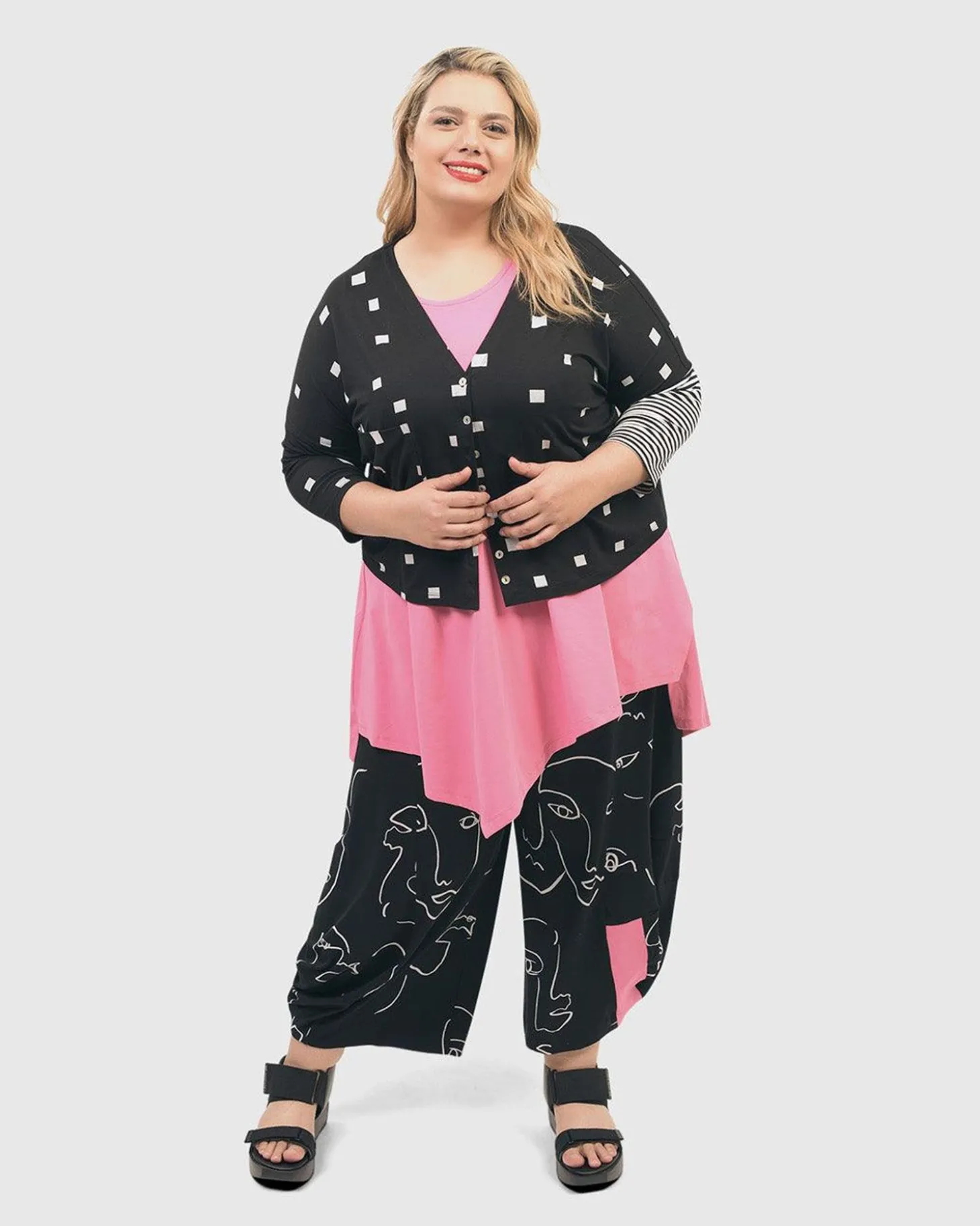 Women Alembika Ani Sleeveless Tunic Top, Bazooka