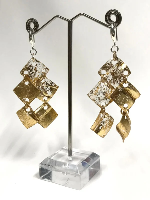 Women Alembika Aqua Chandelier Earrings, Gold