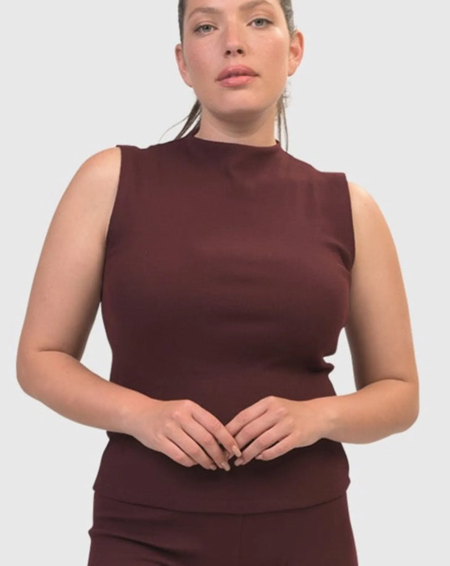 Women Alembika Asana High-Neck Top, Wine