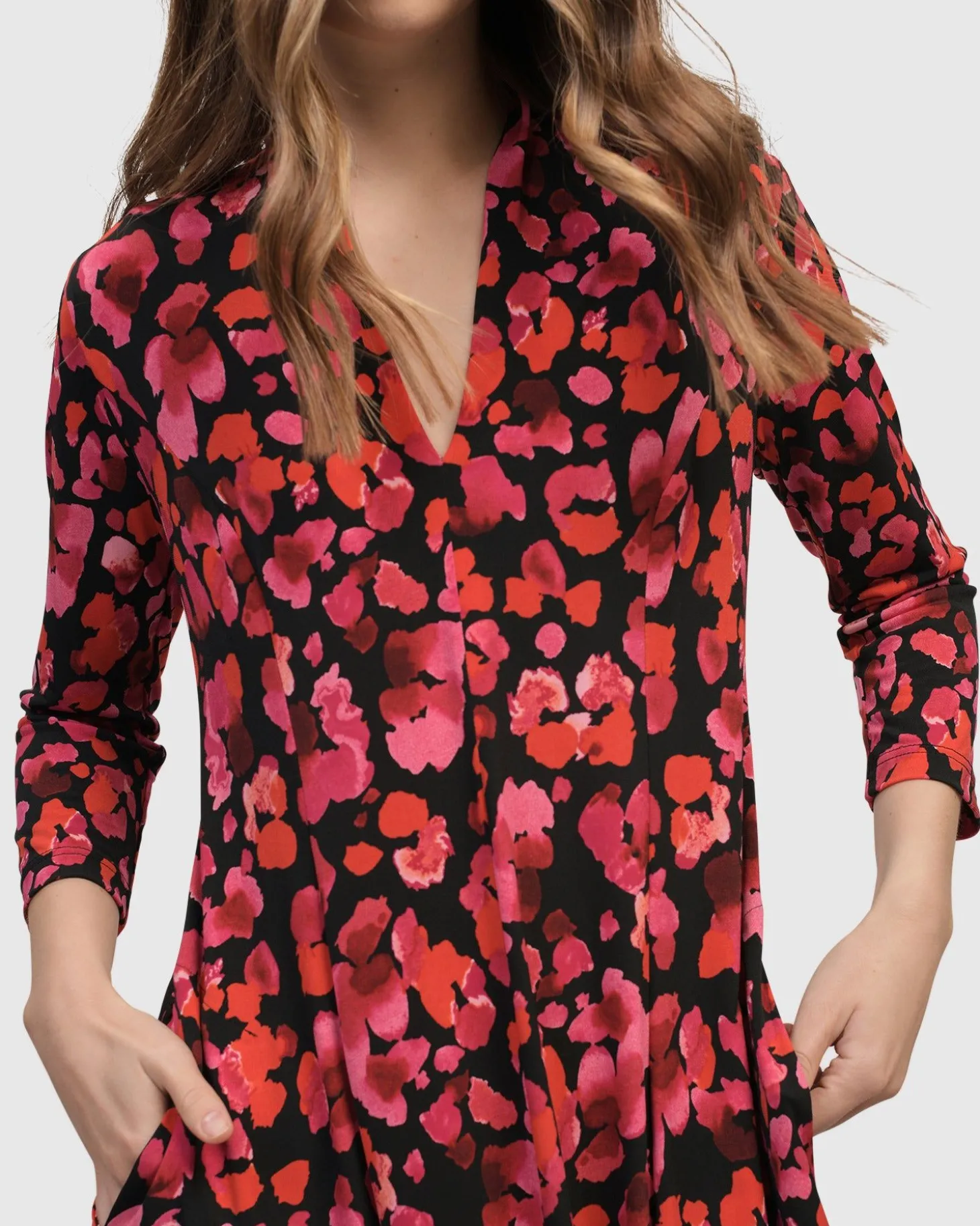 Women Alembika Begonia Cocoon Dress, Petals