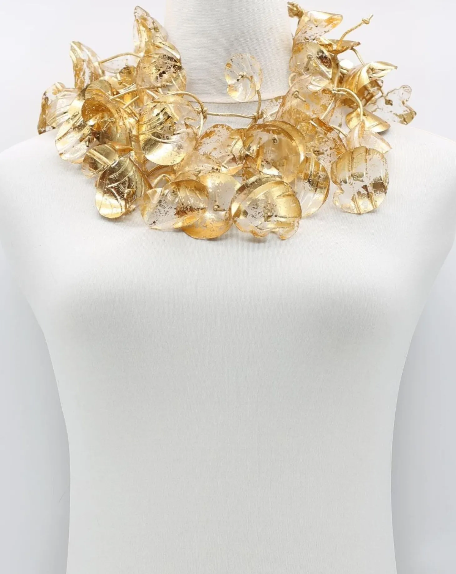 Women Alembika Big Double Water Lily Necklace, Gold