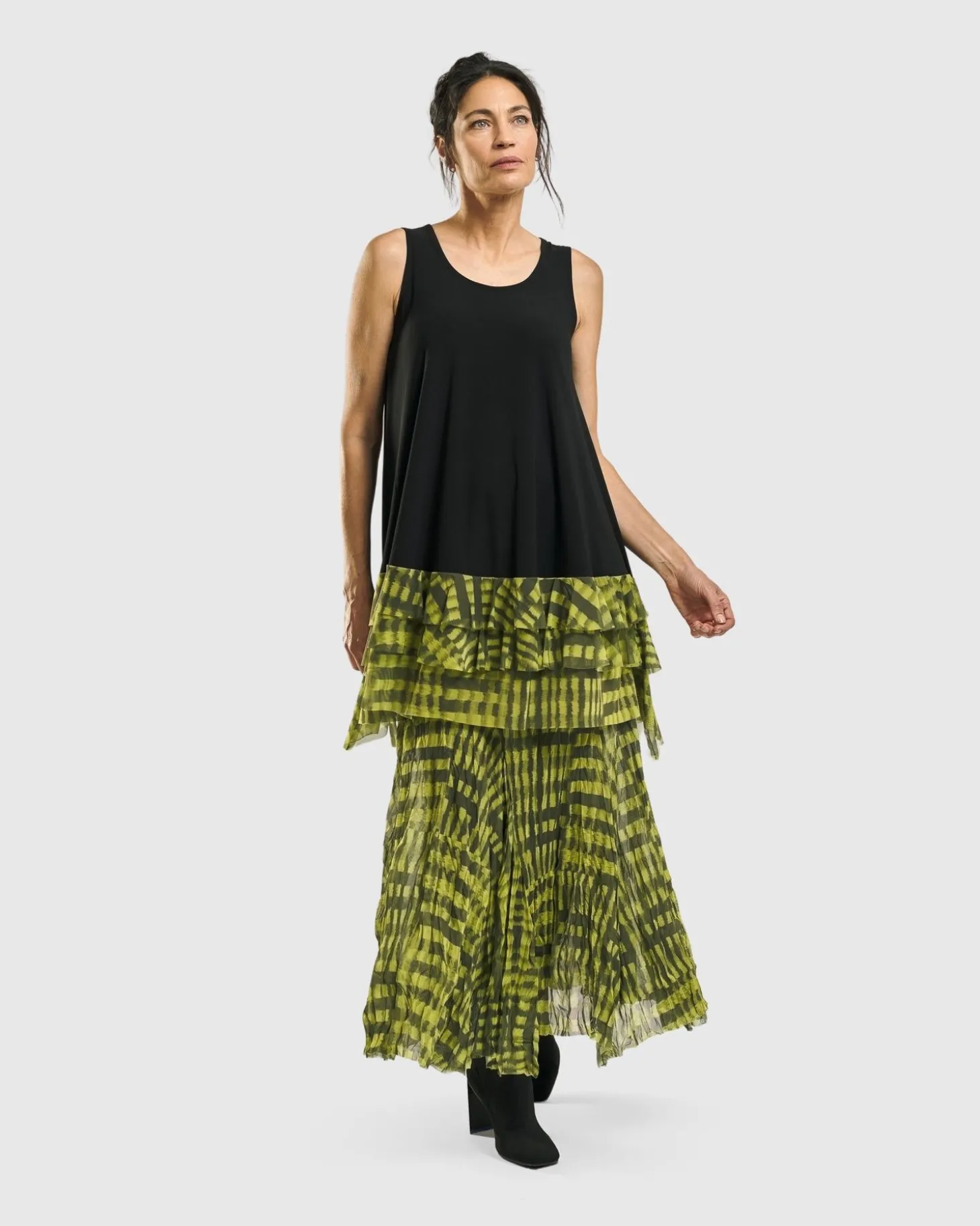 Women Alembika Busy Bee Sleeveless Tunic Top, Yellow