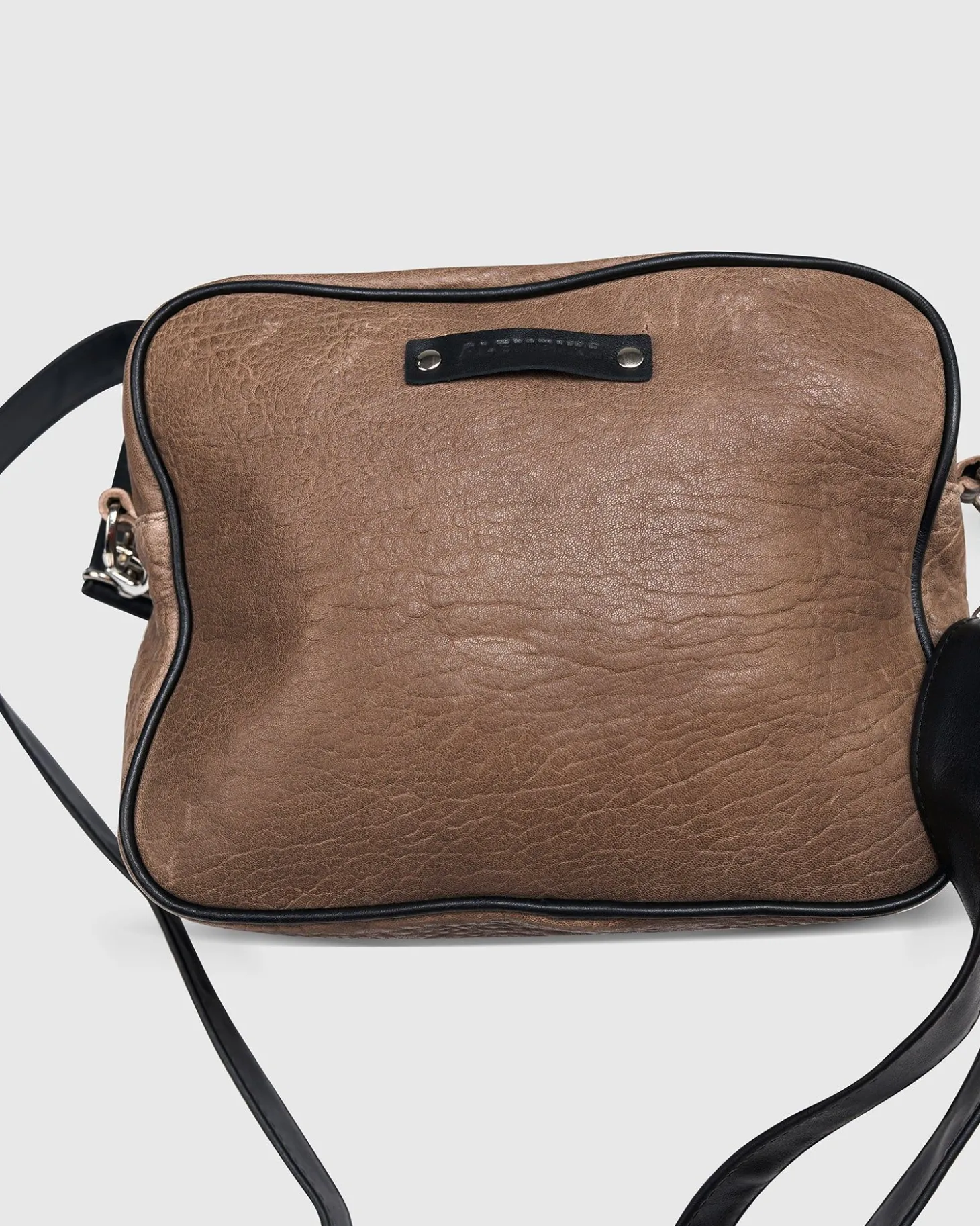Women Alembika Carryall Camera Bag, Wood