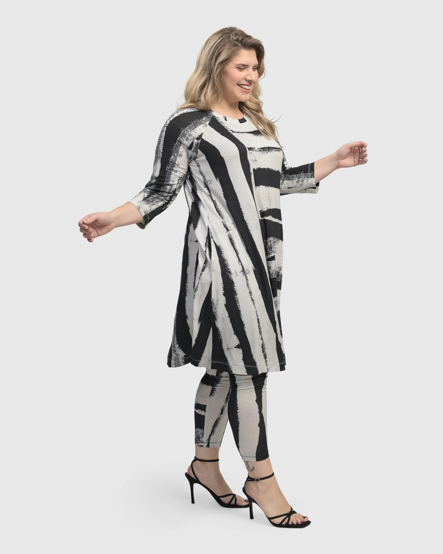 Women Alembika Charisma Dress, Grunge