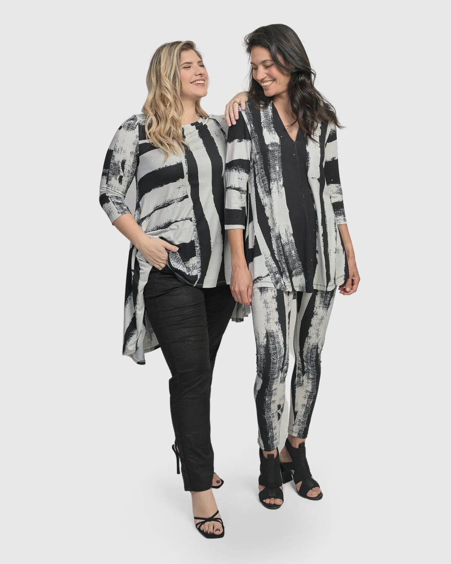 Women Alembika Charisma V Neck Tunic Top, Grunge