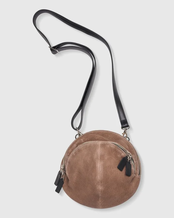 Women Alembika Circle Canteen Bag, Wood