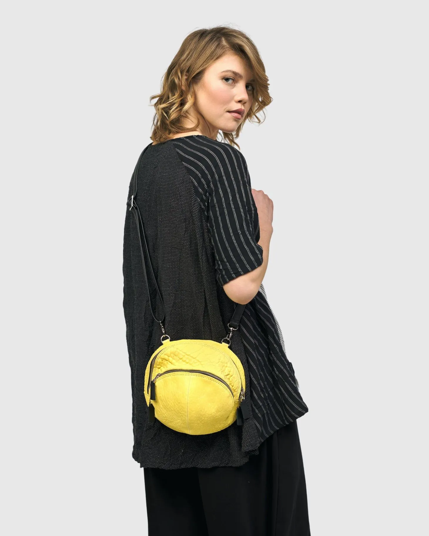 Women Alembika Circle Canteen Bag, Yellow
