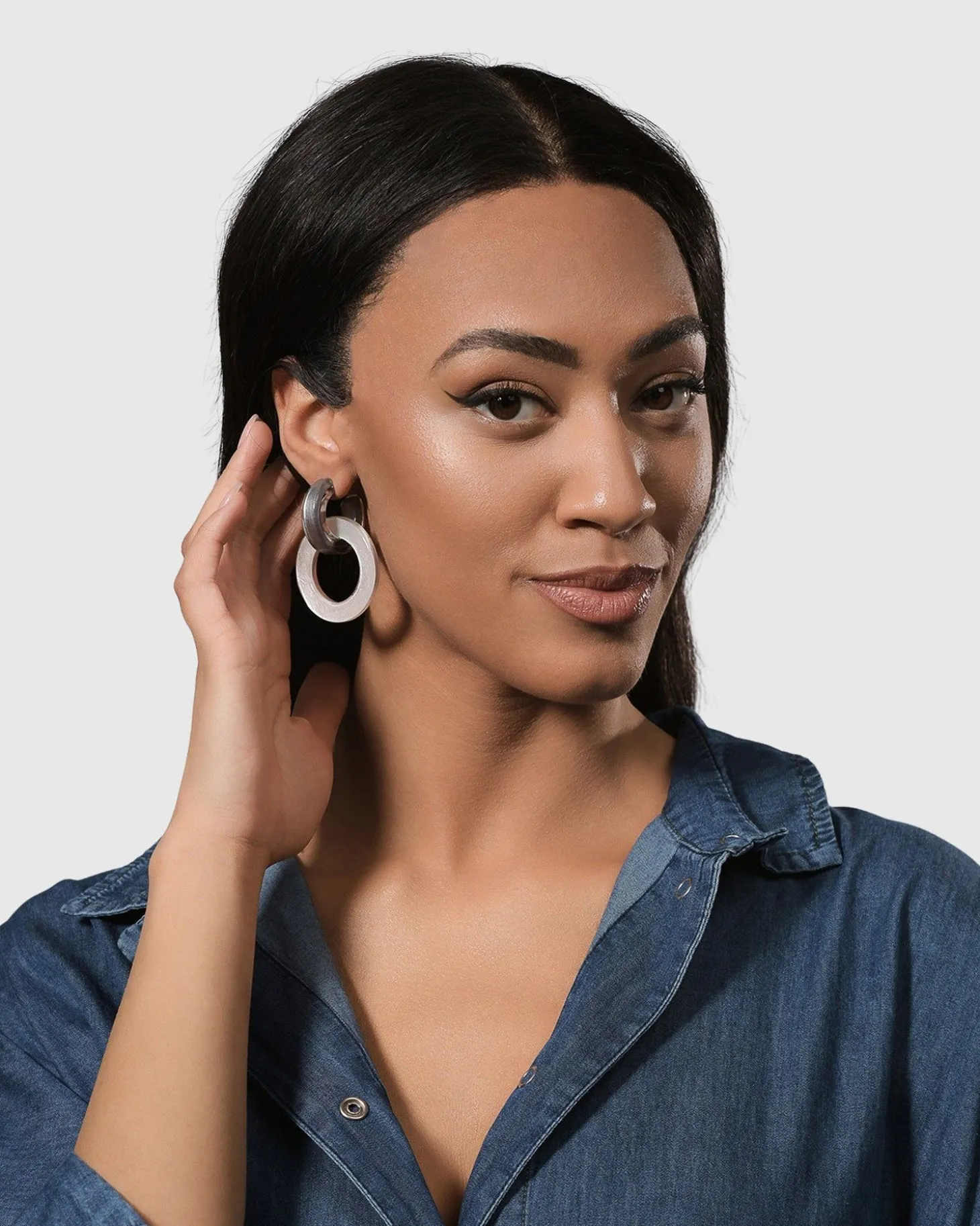 Women Alembika Circle Duet Earrings, Frost