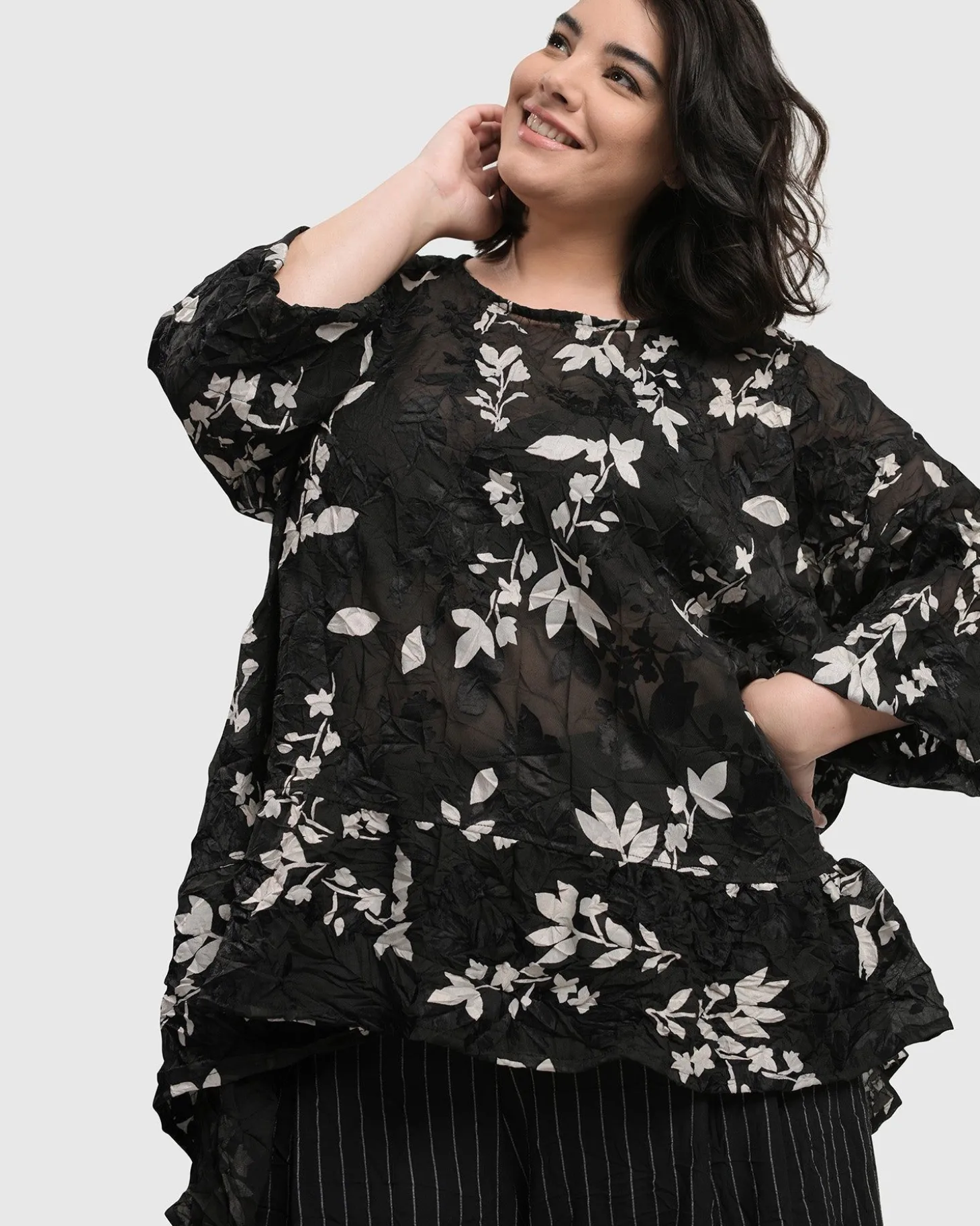 Women Alembika Cultured Club Hi Lo Top, Leaves