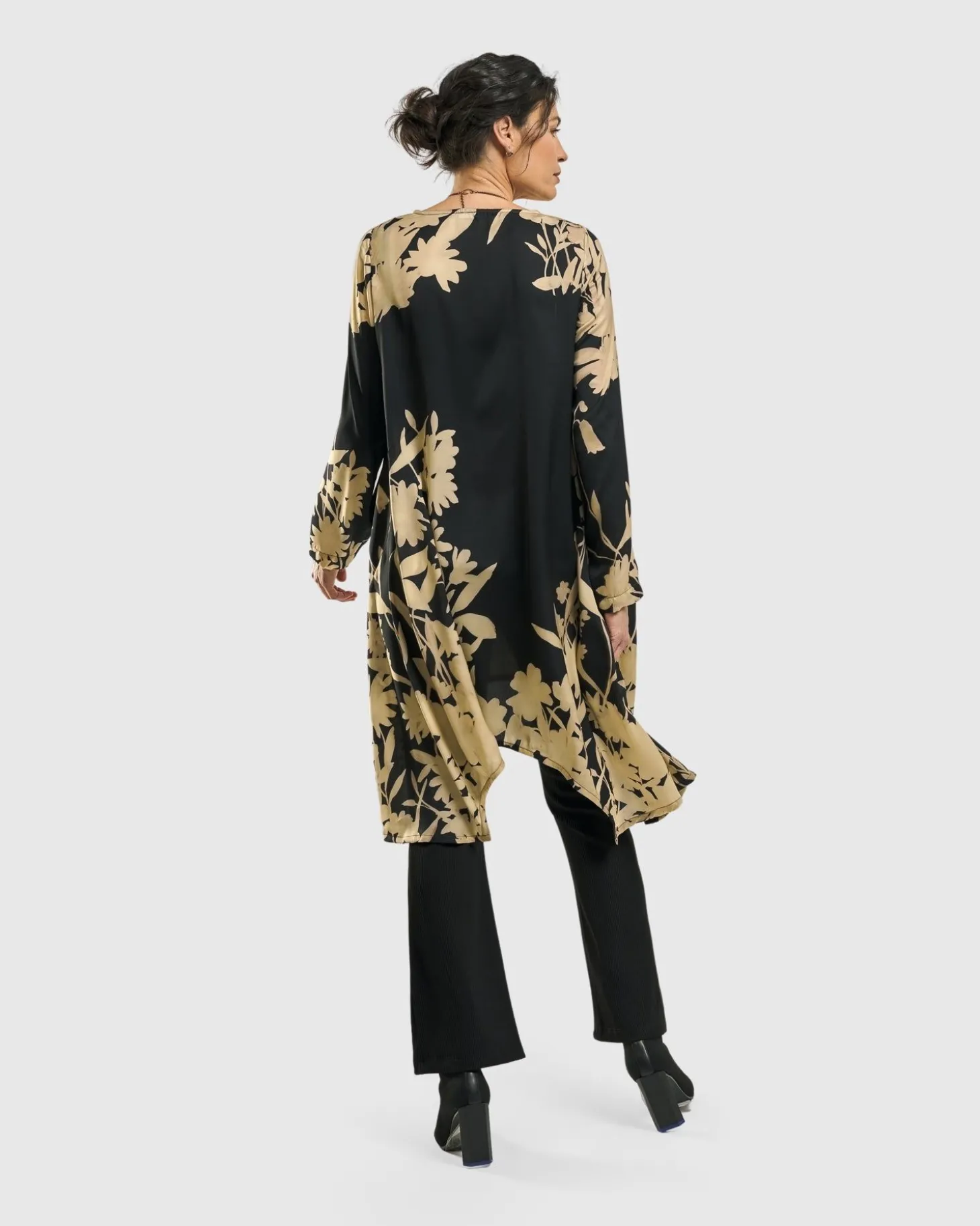 Women Alembika Daylily Tunic Top, Floral