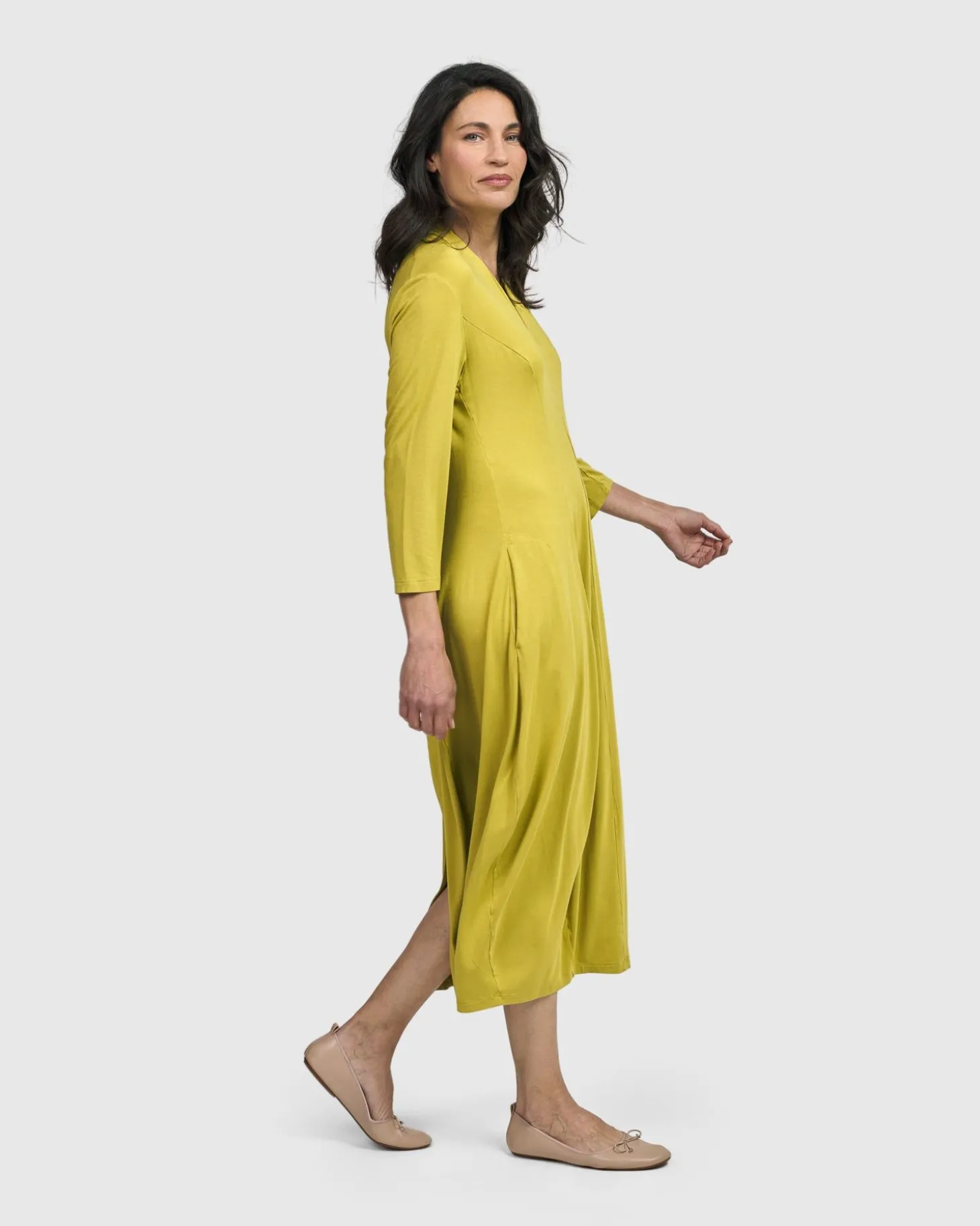 Women Alembika Essential Cocoon Dress, Lime