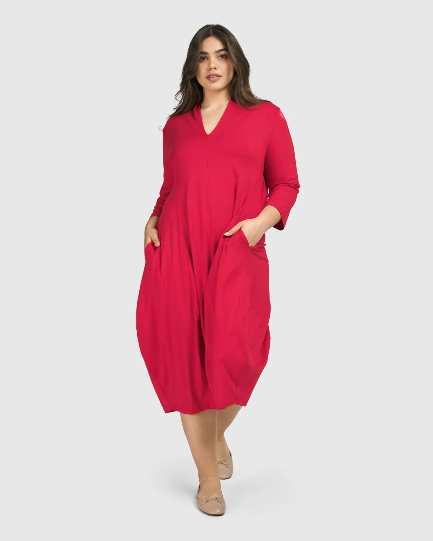 Women Alembika Essential Cocoon Dress, Red Rose