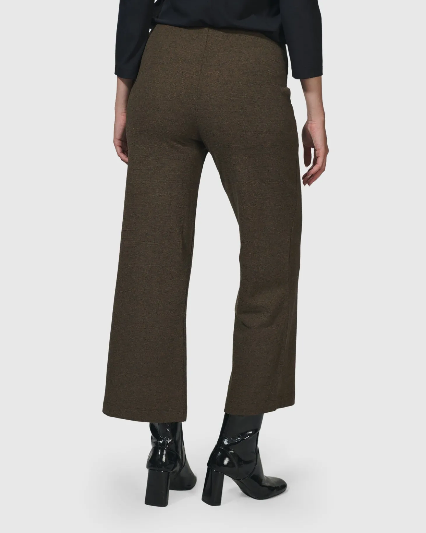 Women Alembika Essential Cropped Pants, Brown
