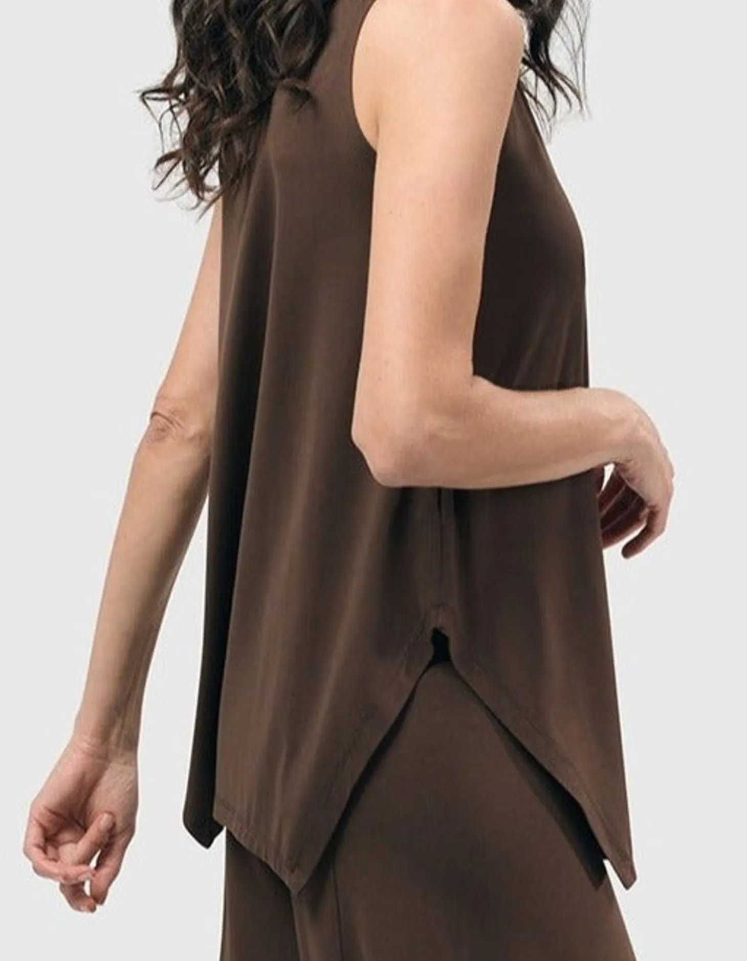 Women Alembika Essential Cutaway Tank Top, Coffee
