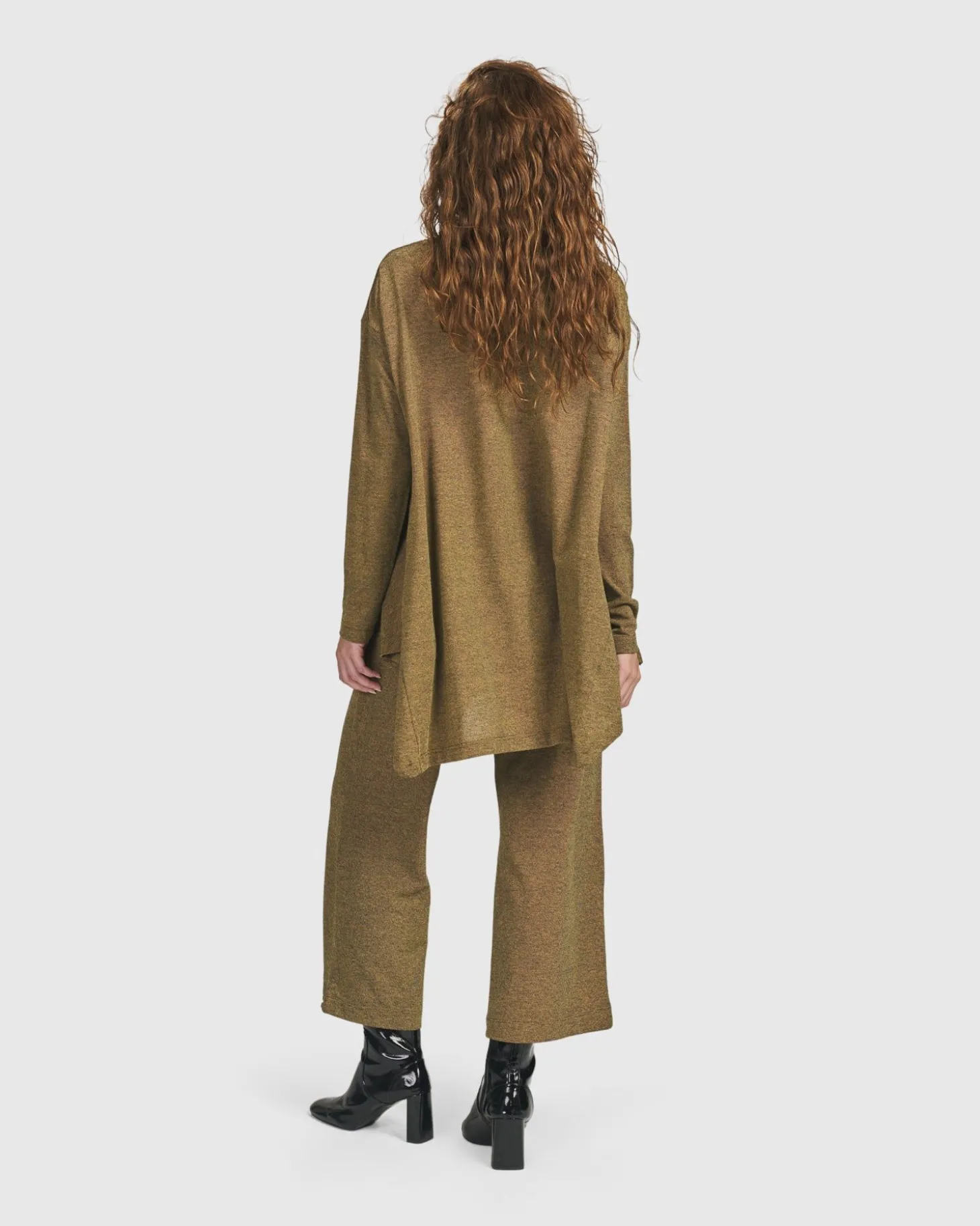 Women Alembika Essential Flared Top, Honey