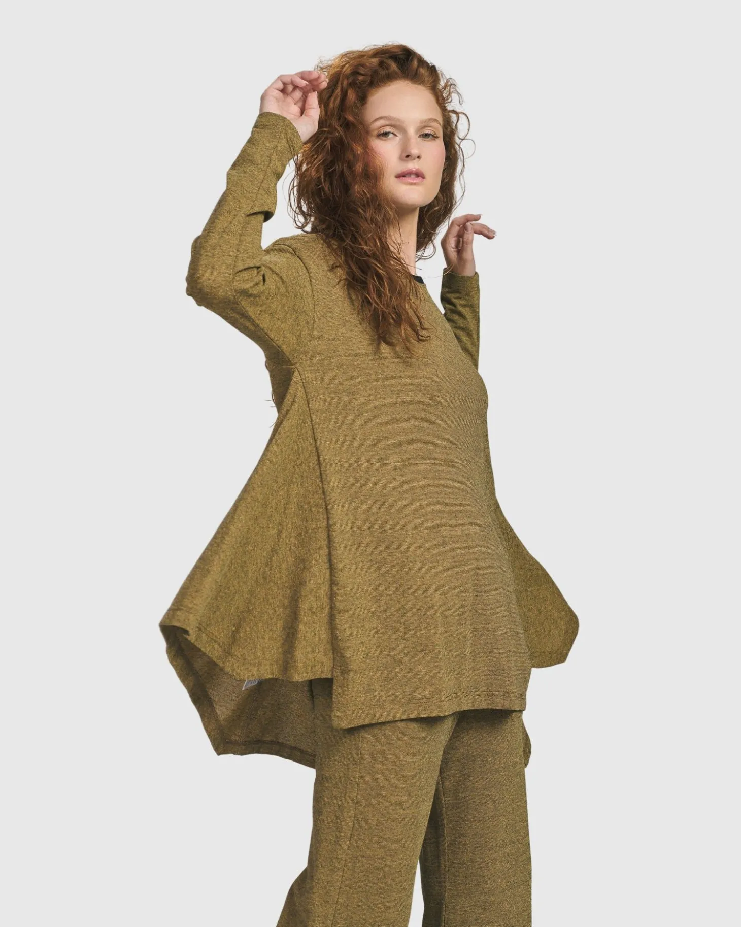 Women Alembika Essential Flared Top, Honey