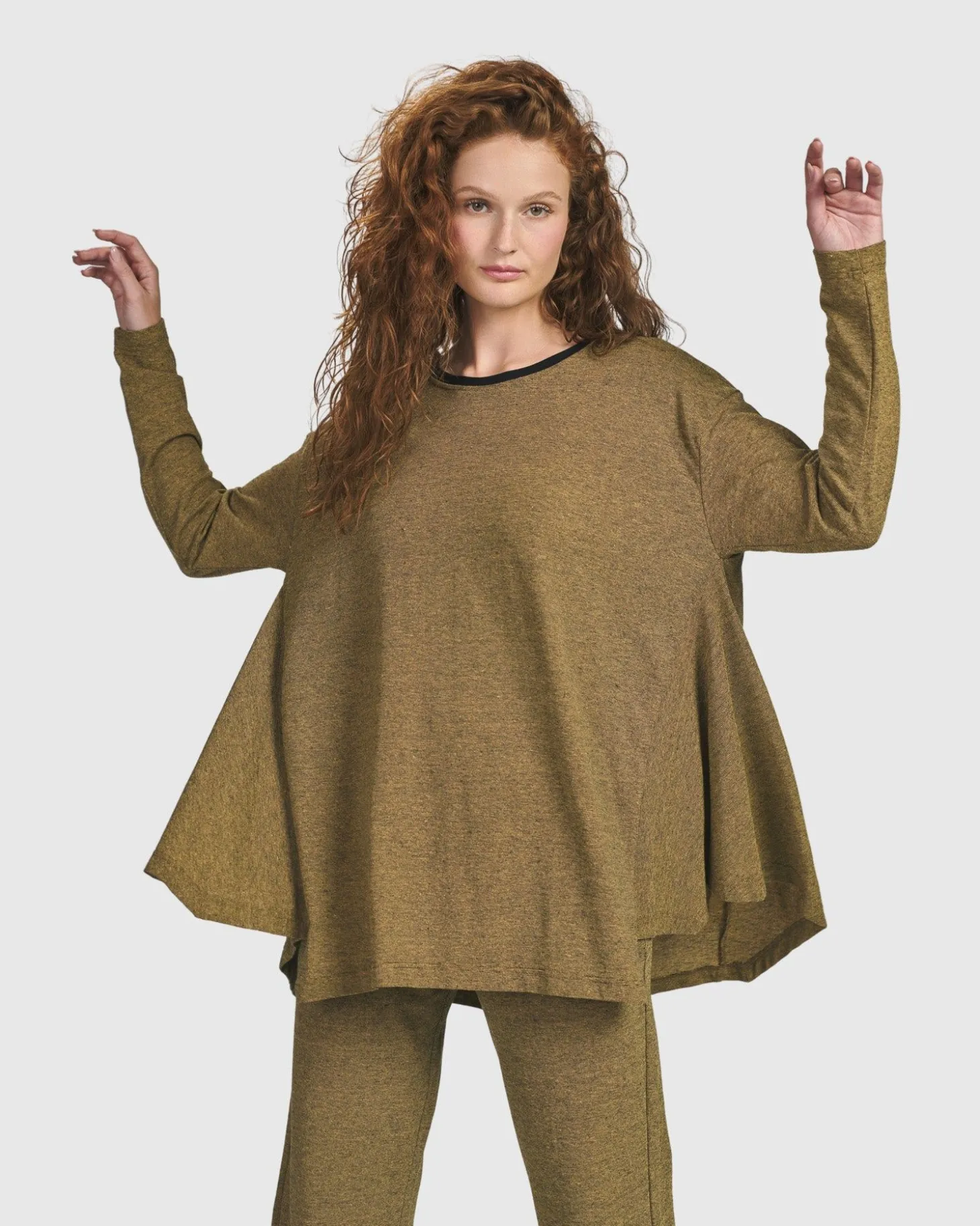 Women Alembika Essential Flared Top, Honey