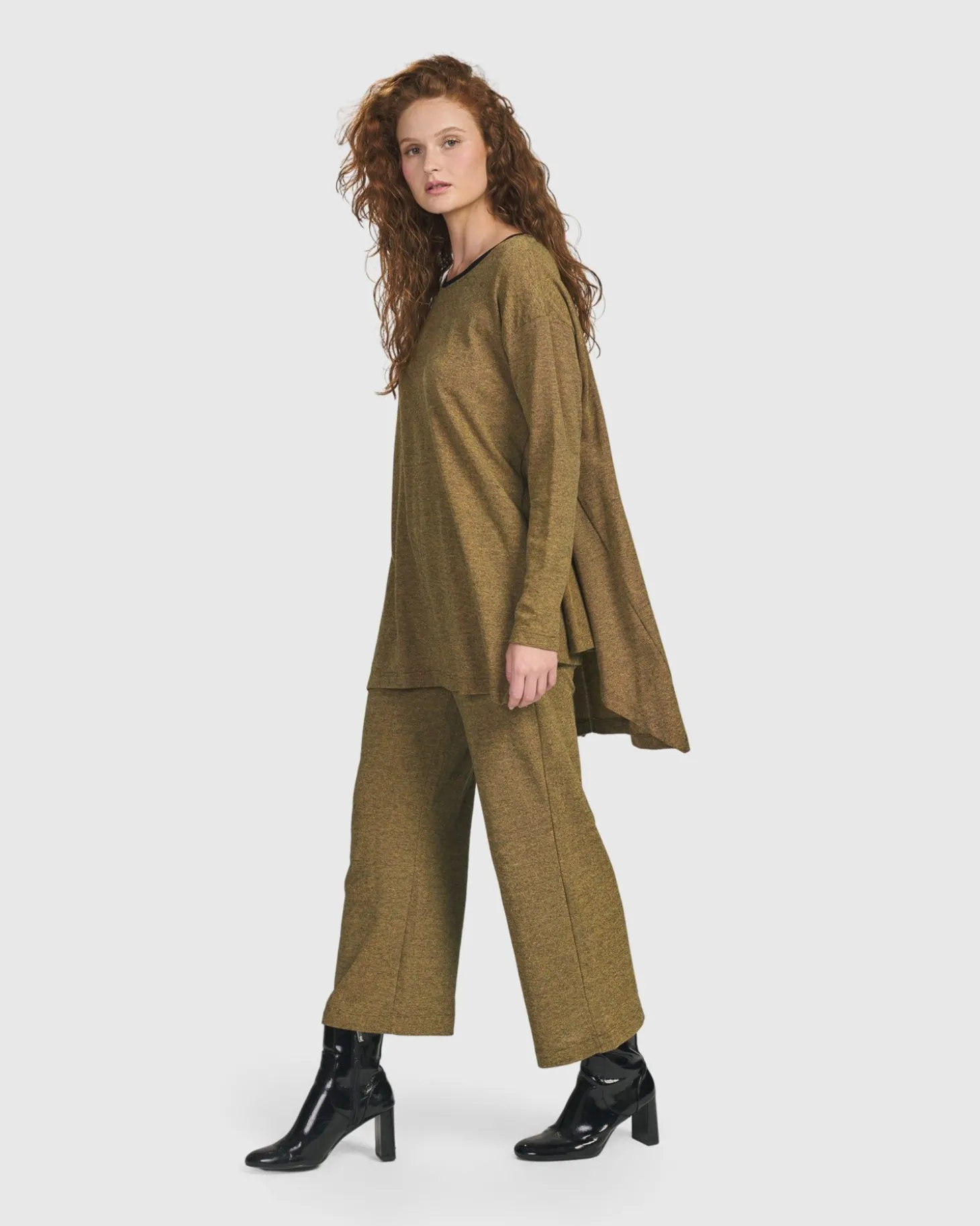 Women Alembika Essential Flared Top, Honey