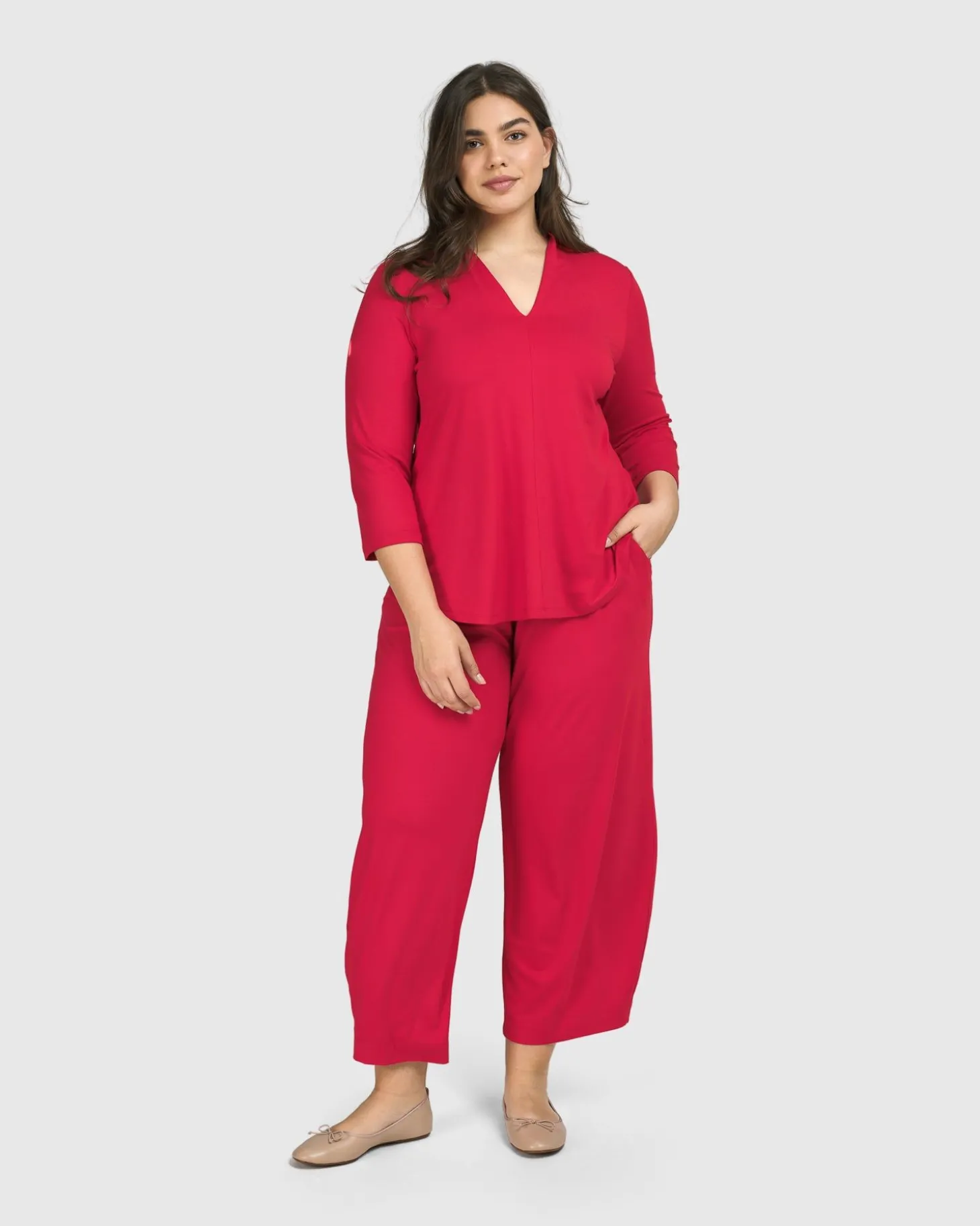 Women Alembika Essential Flow Pants, Red Rose
