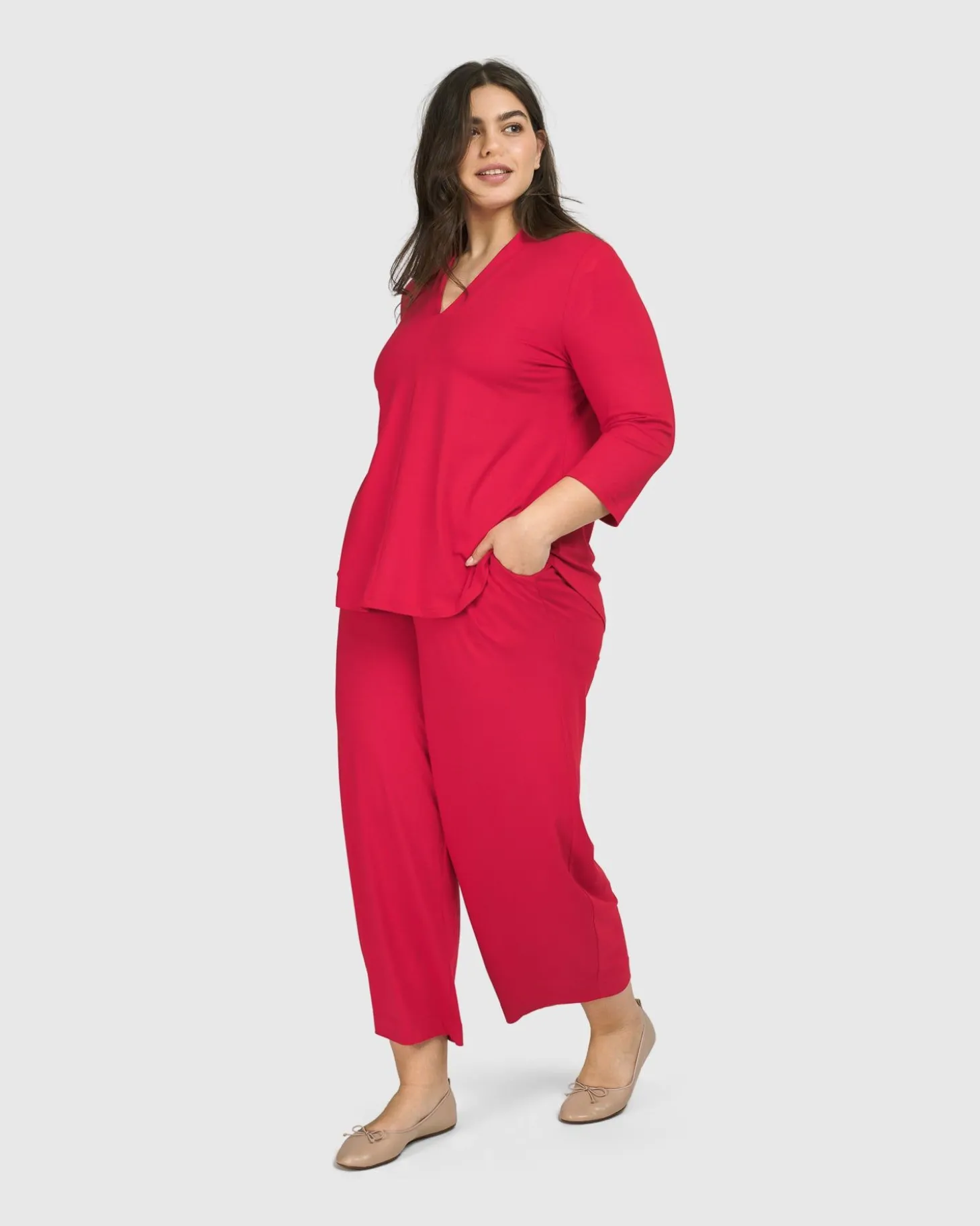 Women Alembika Essential Flow Pants, Red Rose
