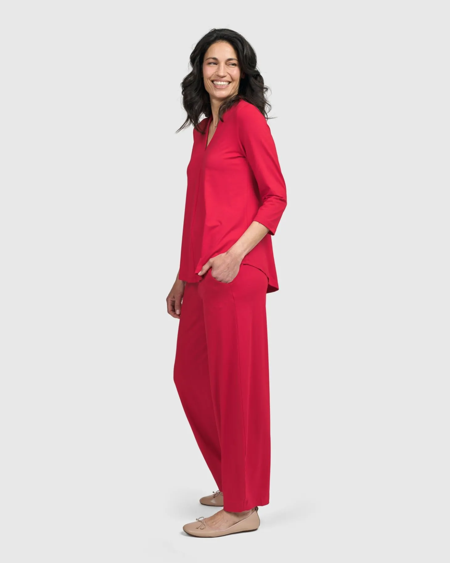 Women Alembika Essential Flow Pants, Red Rose