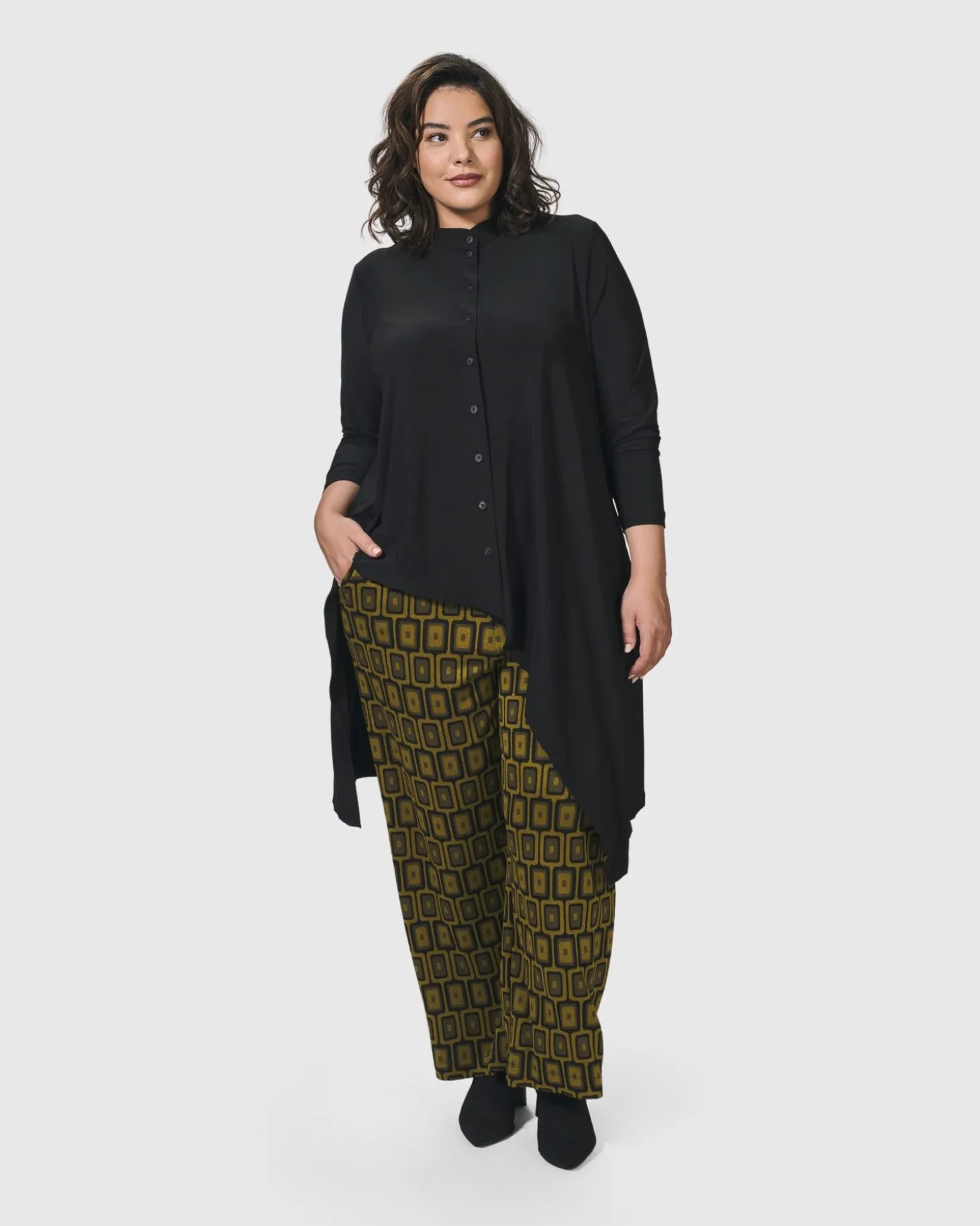 Women Alembika Essential Hi-Lo Button Down Top, Black