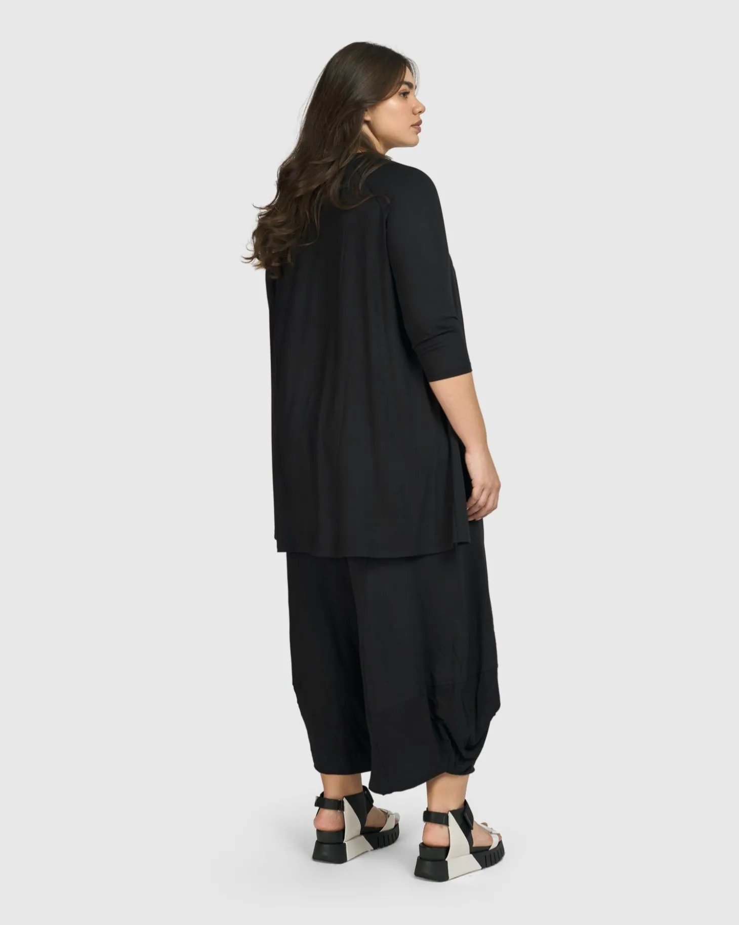 Women Alembika Essential Hi-Lo Top, Black