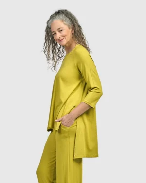 Women Alembika Essential Hi-Lo Top, Lime