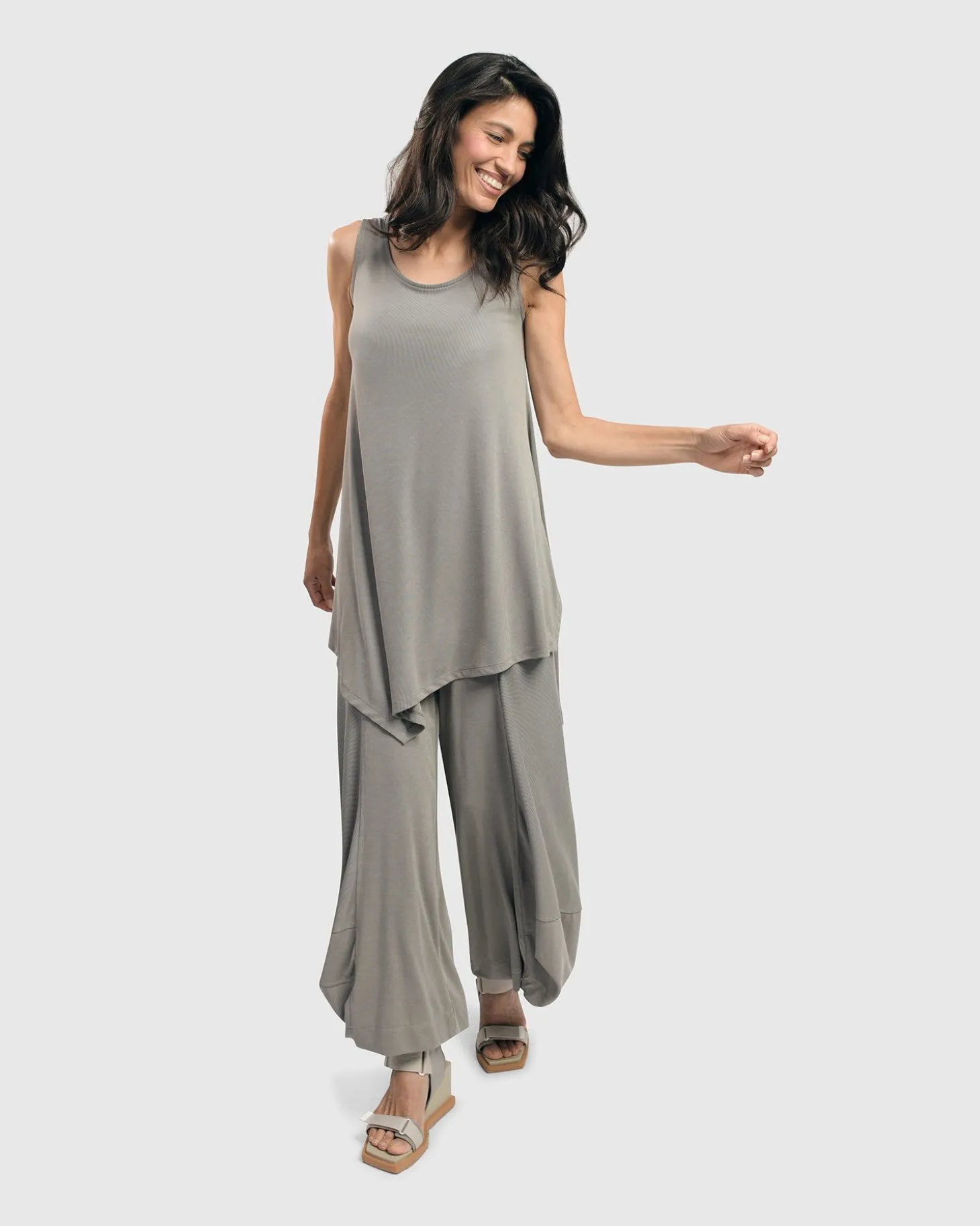 Women Alembika Essential Joy Sleeveless Tunic Top, Fog
