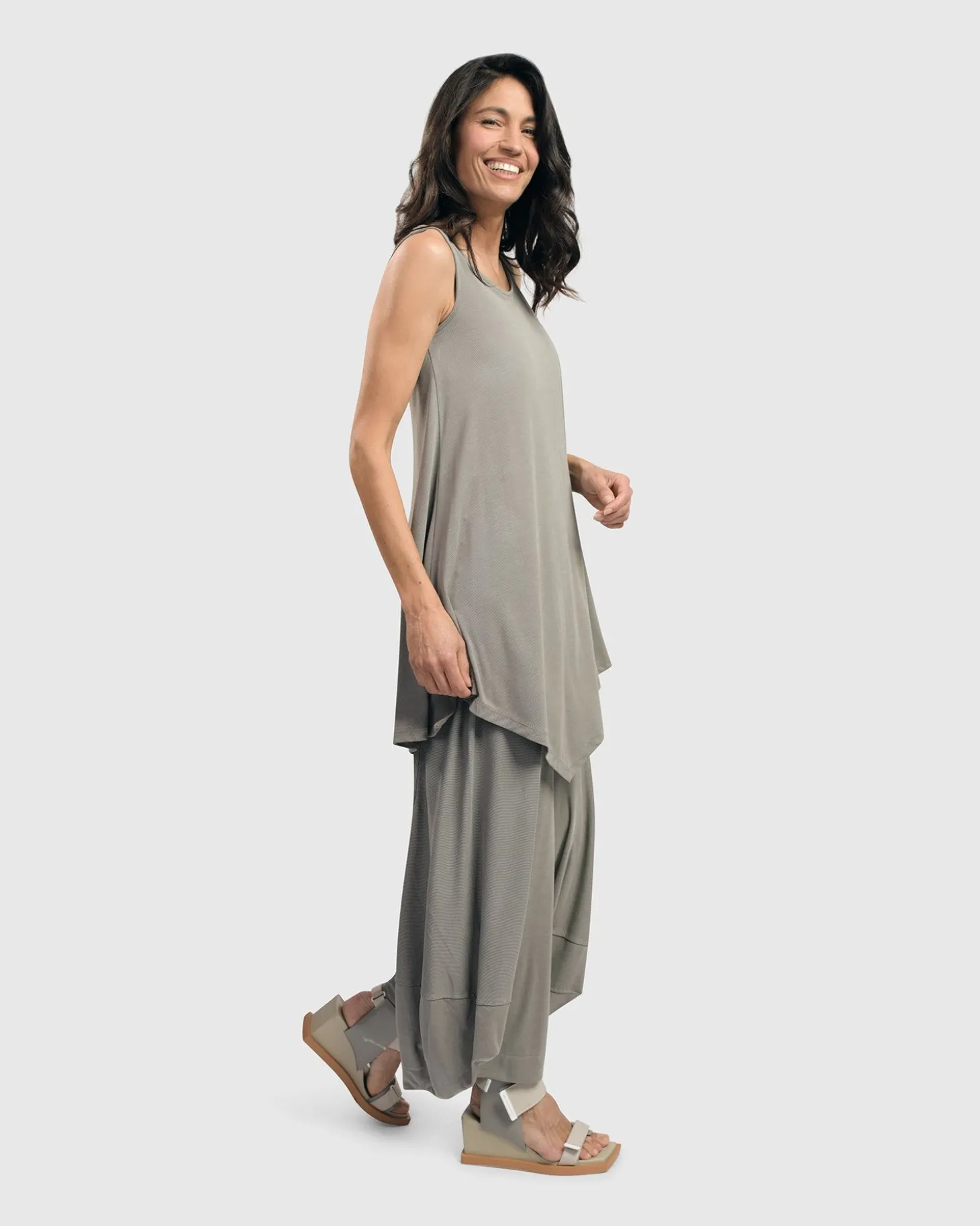 Women Alembika Essential Joy Sleeveless Tunic Top, Fog