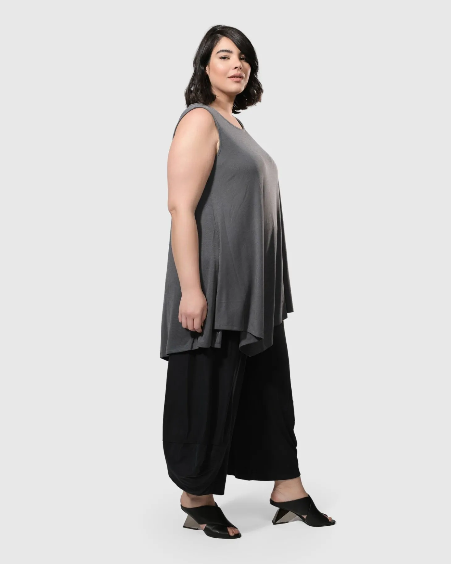 Women Alembika Essential Joy Sleeveless Tunic Top, Grey