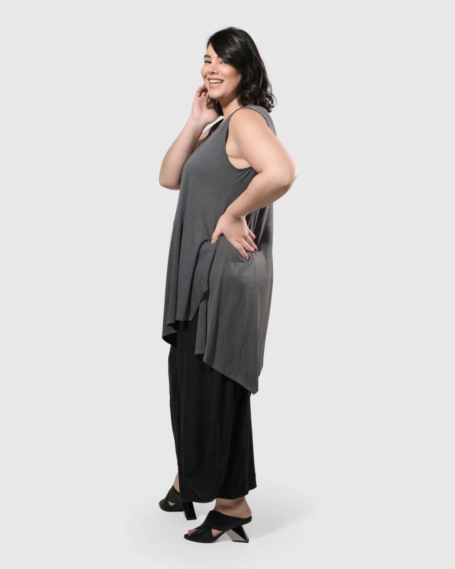 Women Alembika Essential Joy Sleeveless Tunic Top, Grey