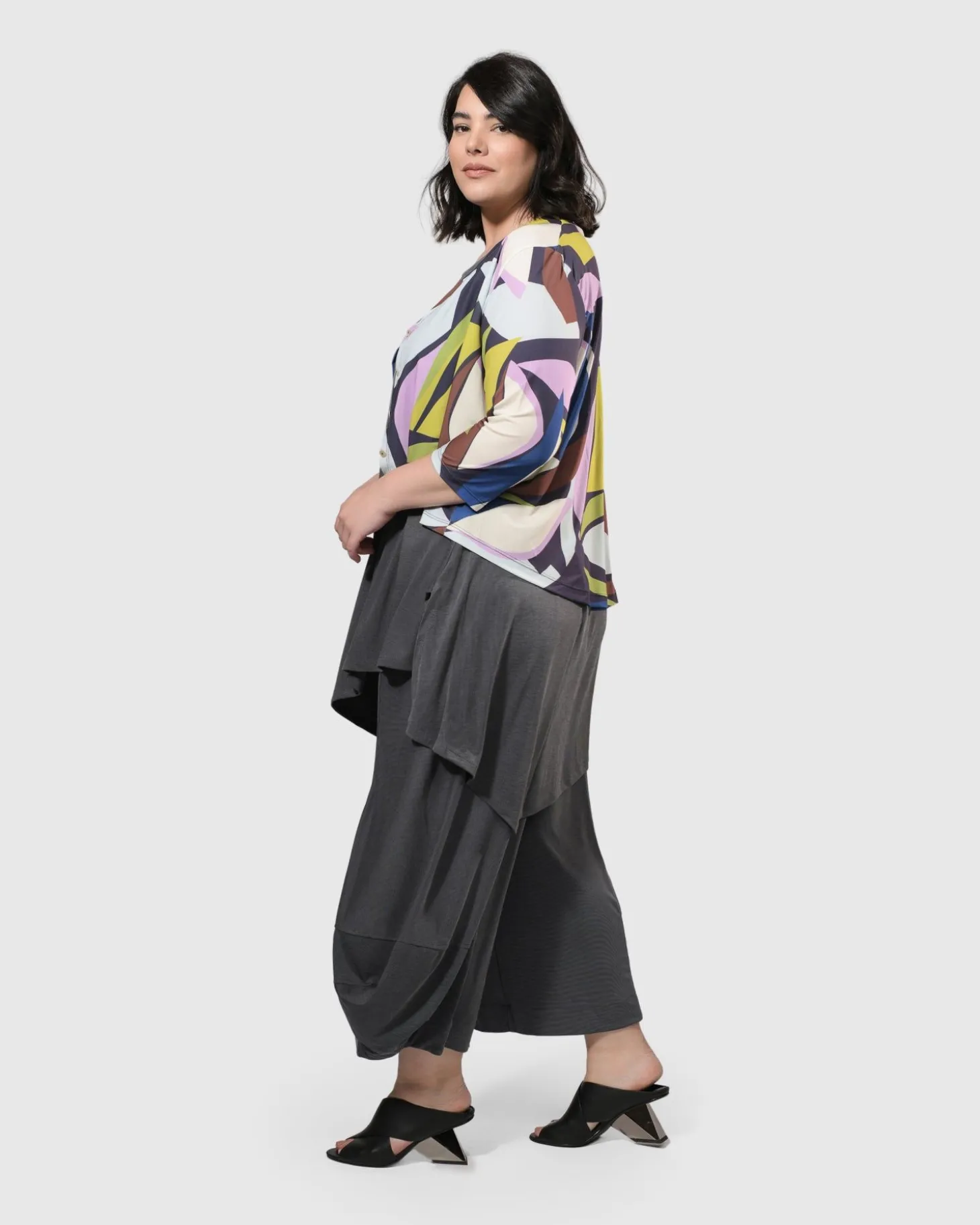 Women Alembika Essential Joy Sleeveless Tunic Top, Grey