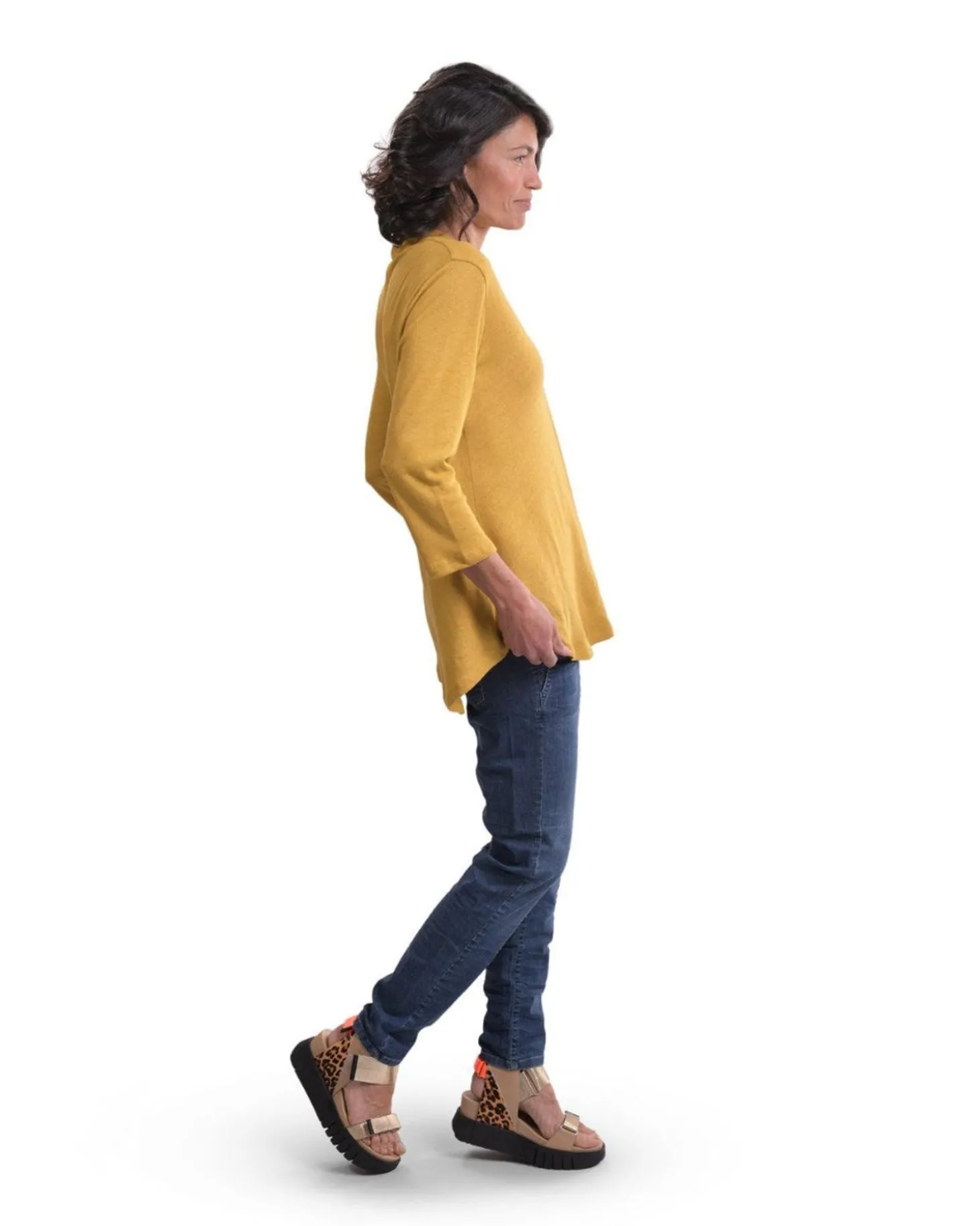 Women Alembika Essential Linen V-Neck Top, Yellow