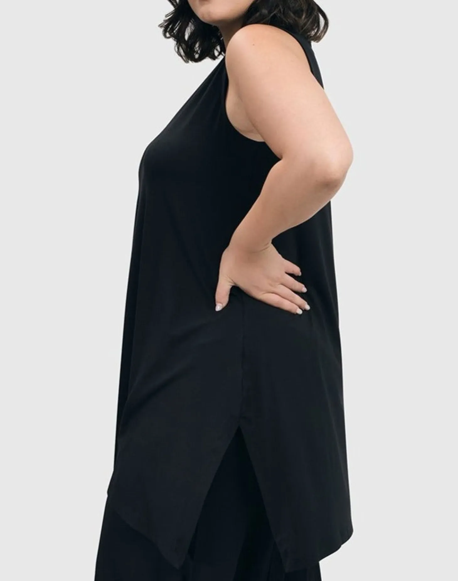 Women Alembika Essential Sleeveless Tunic Top, Black