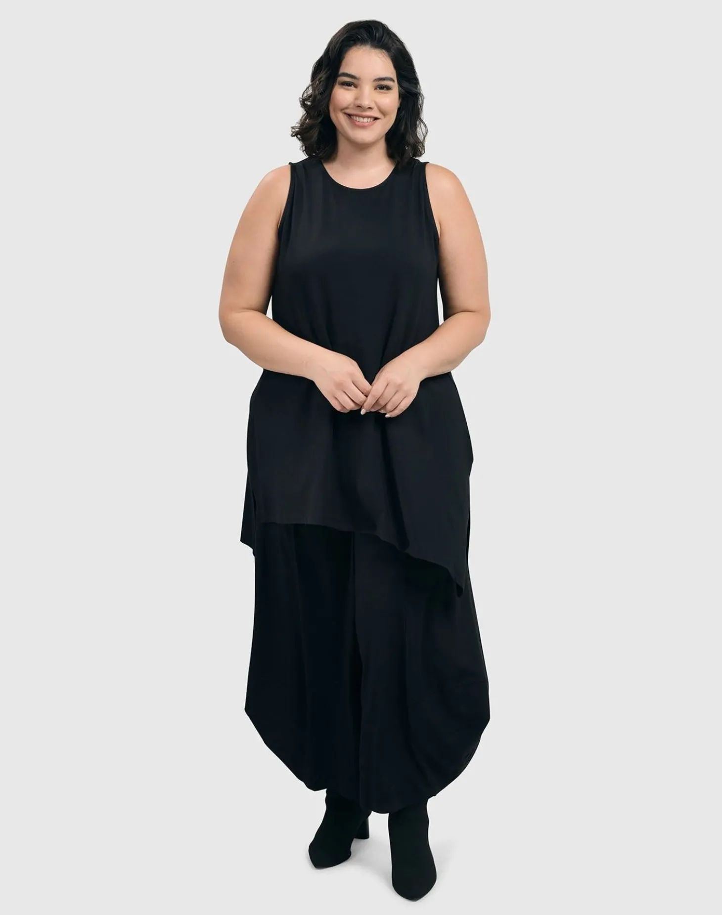 Women Alembika Essential Sleeveless Tunic Top, Black