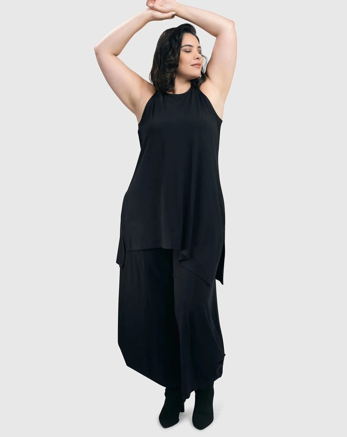 Women Alembika Essential Sleeveless Tunic Top, Black