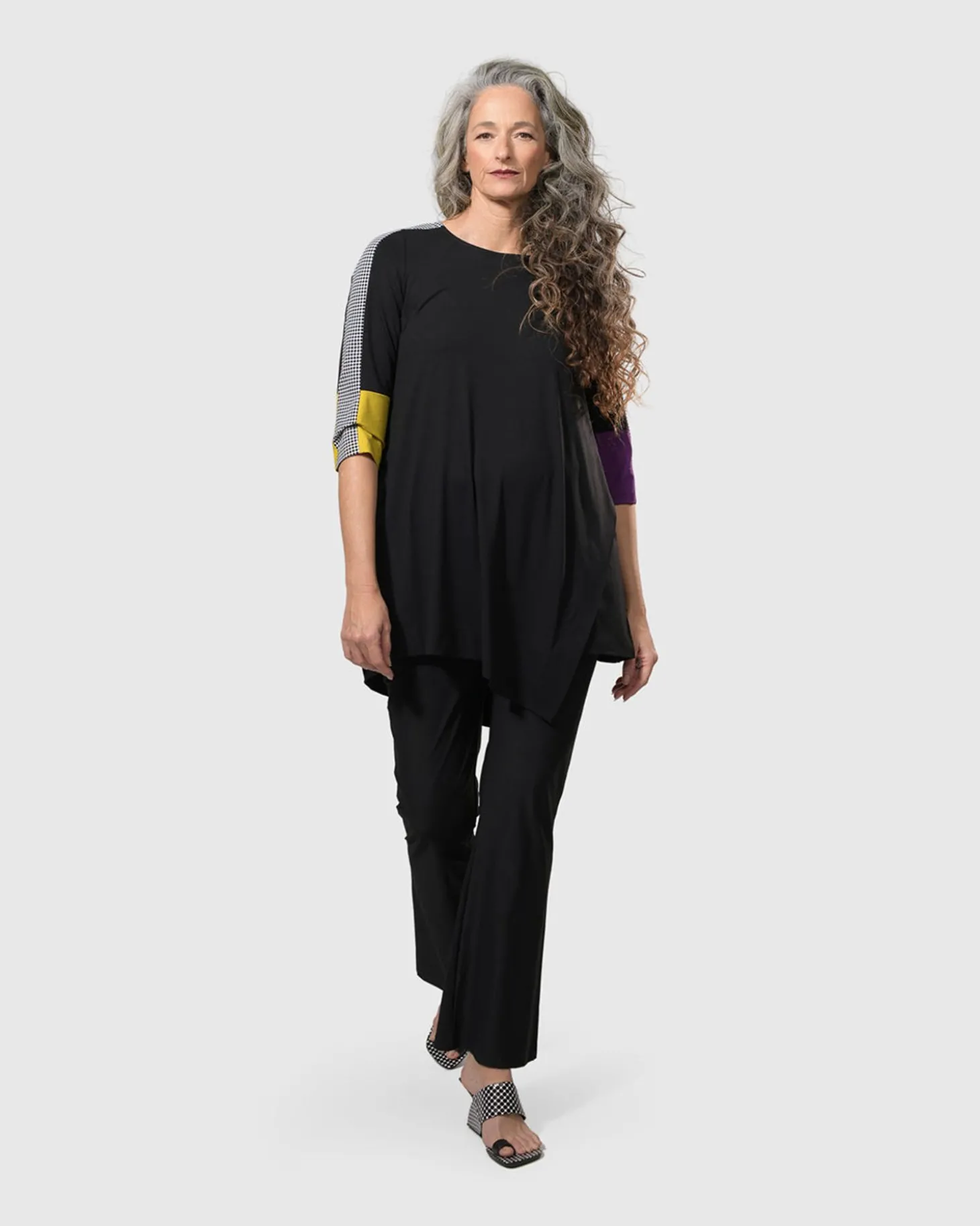 Women Alembika Essential Tekbika Bootcut Leggings, Black