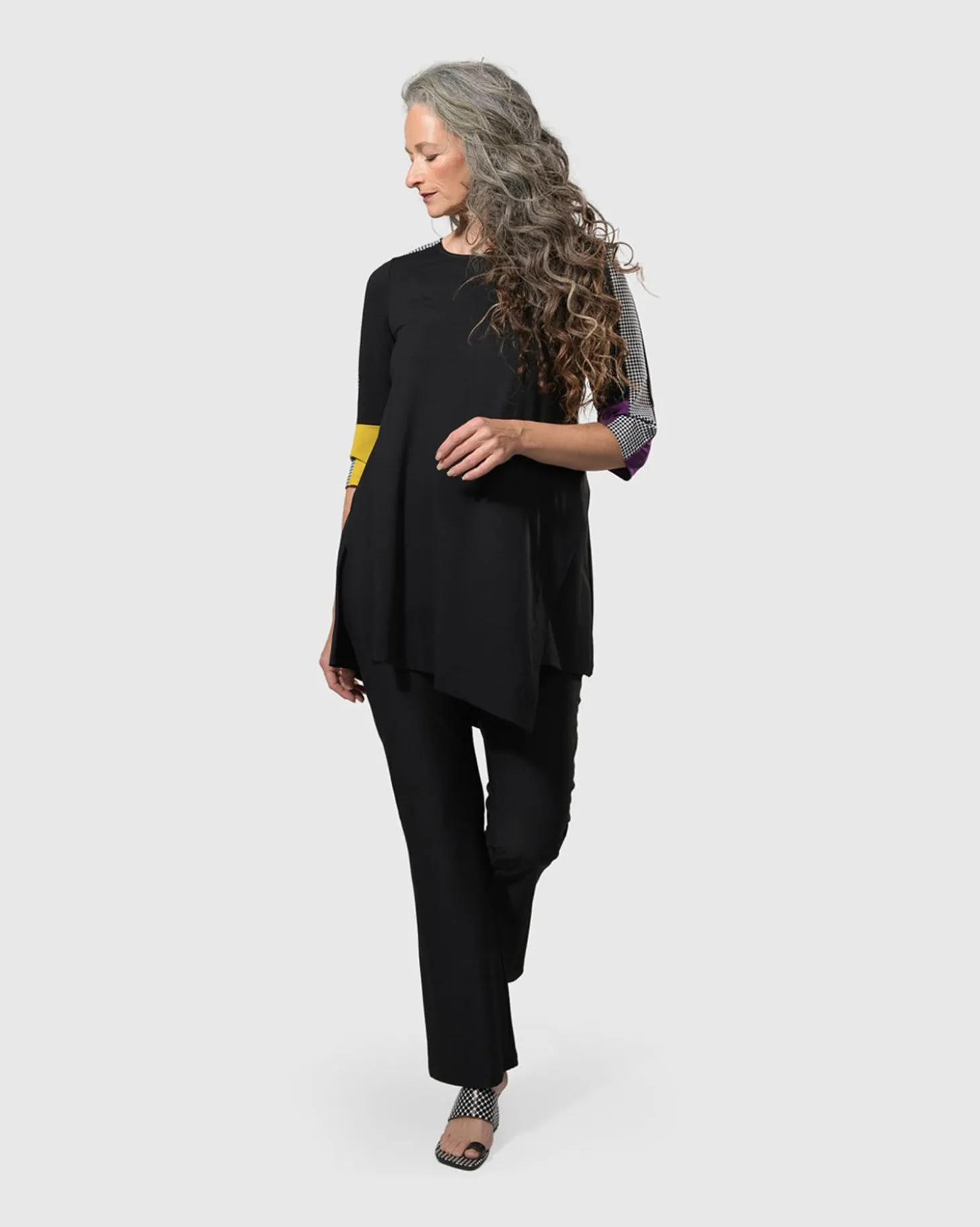 Women Alembika Essential Tekbika Bootcut Leggings, Black