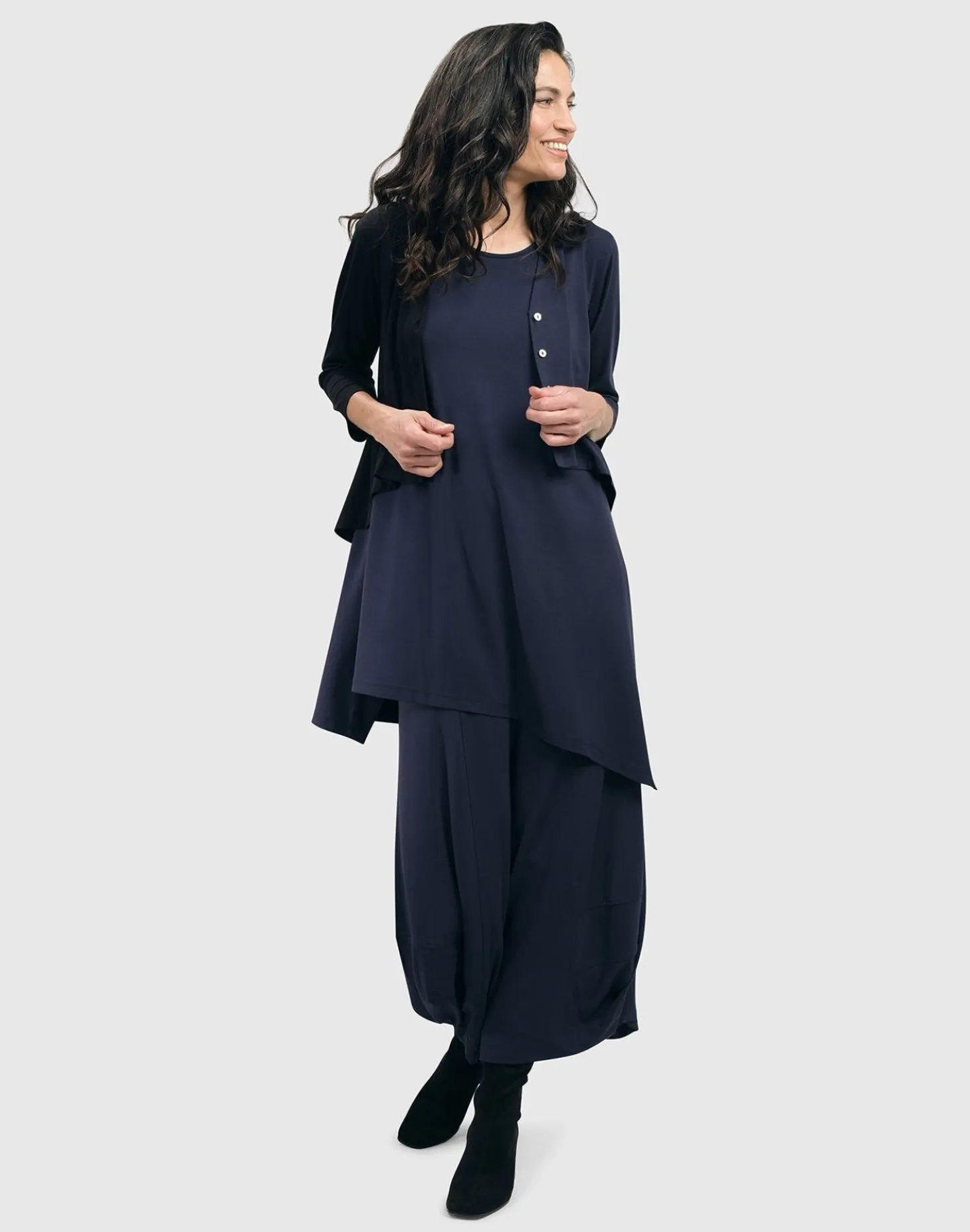 Women Alembika Essential 2-Tone Crop Cardigan, Navy