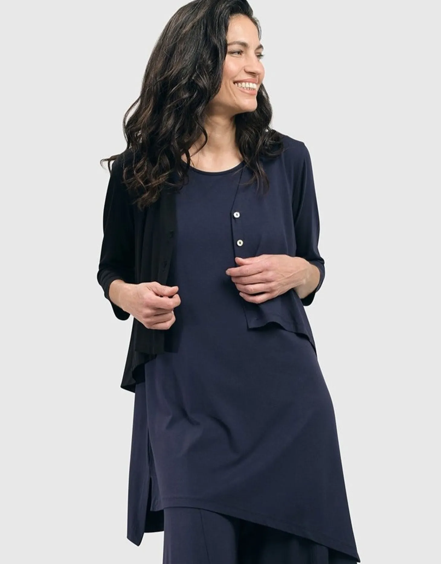 Women Alembika Essential 2-Tone Crop Cardigan, Navy
