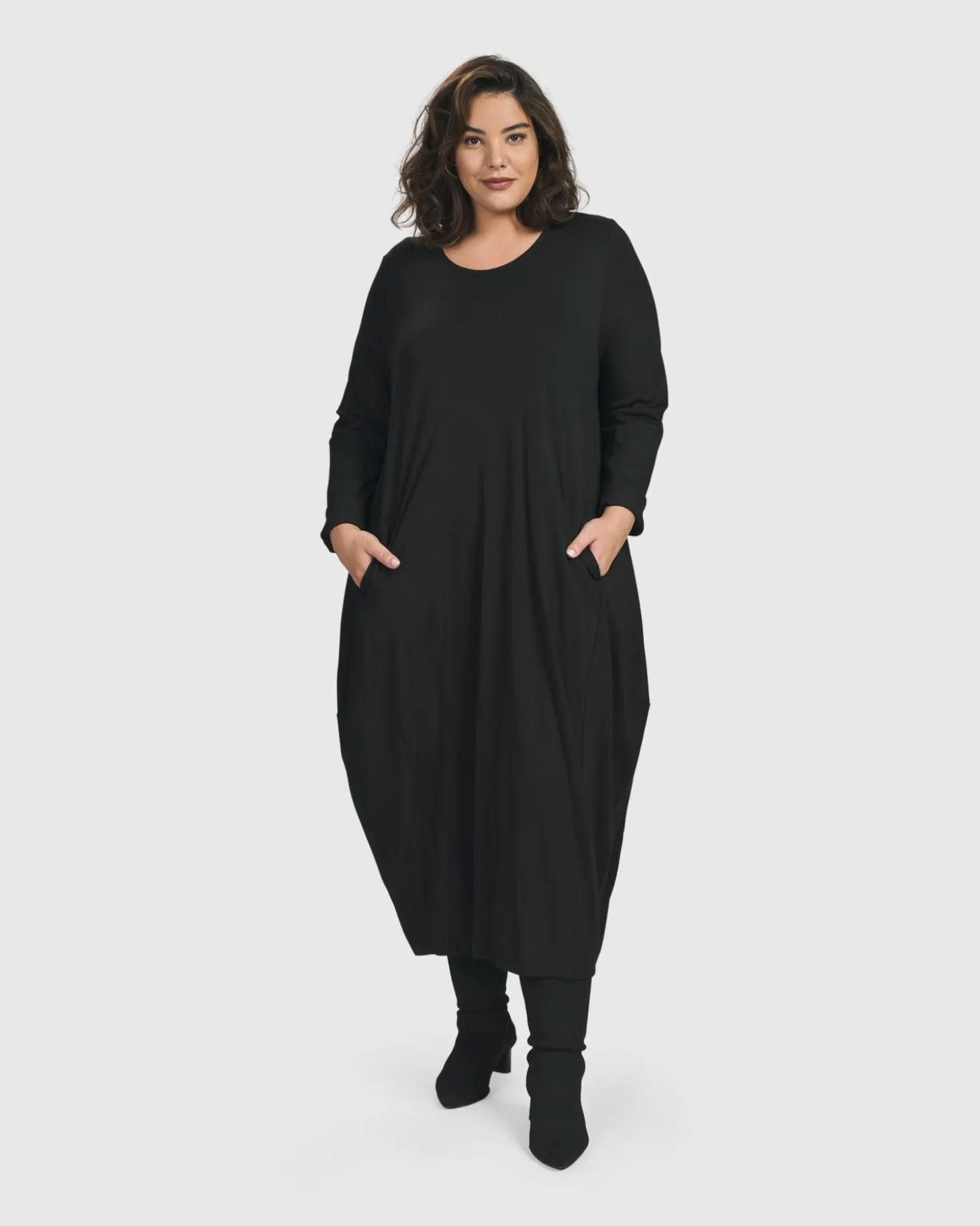 Women Alembika Essential Toned Up Midi Dress, Black