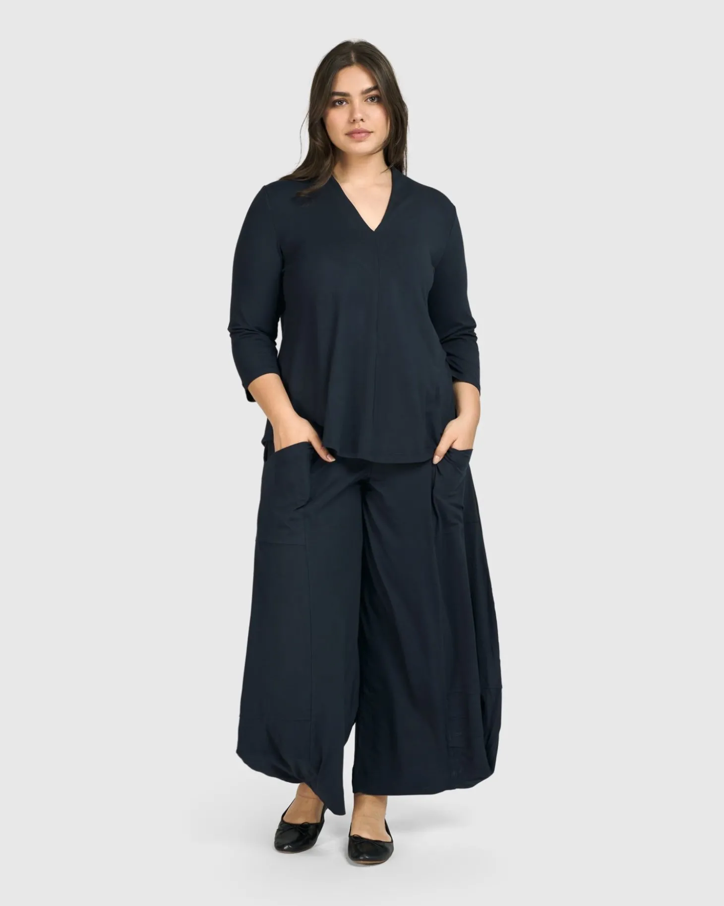 Women Alembika Essential V-Neck Top, Ocean