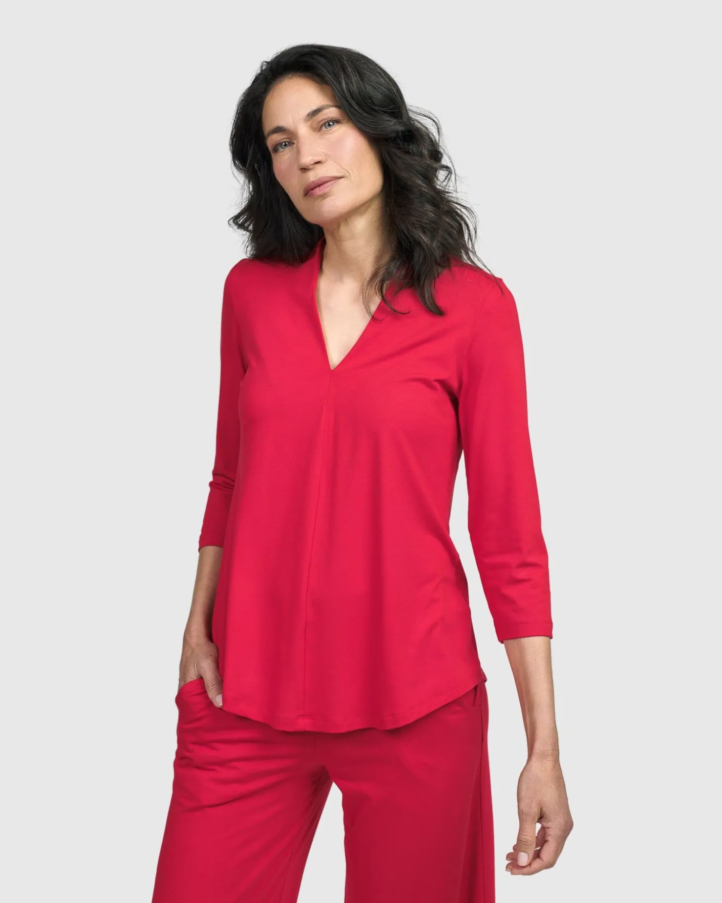 Women Alembika Essential V-Neck Top, Red Rose