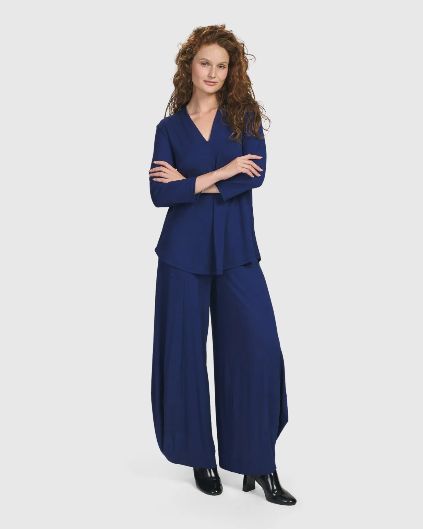 Women Alembika Essential V-Neck Top, Royal Blue
