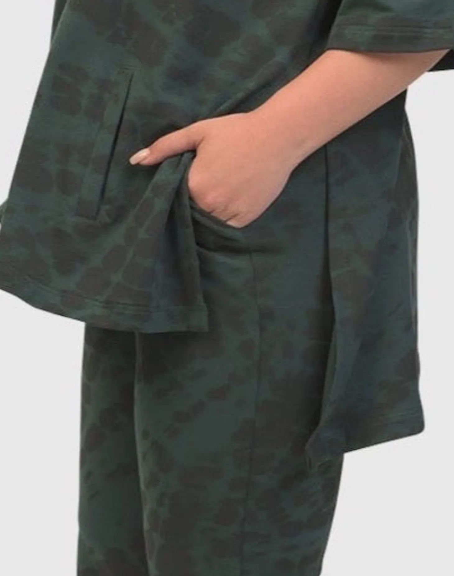 Women Alembika Exhale Jogger Pants, Forest Tie-Dye