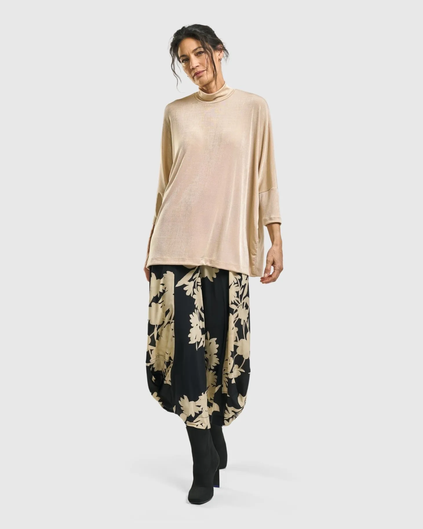 Women Alembika Fawn Mockneck Top, Nude