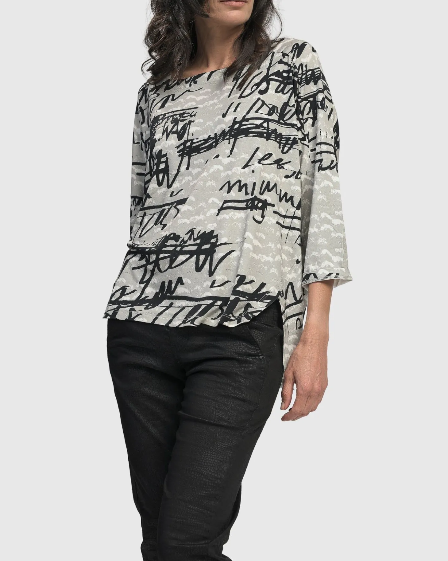 Women Alembika Flirty Cutaway Boxy Top, Script